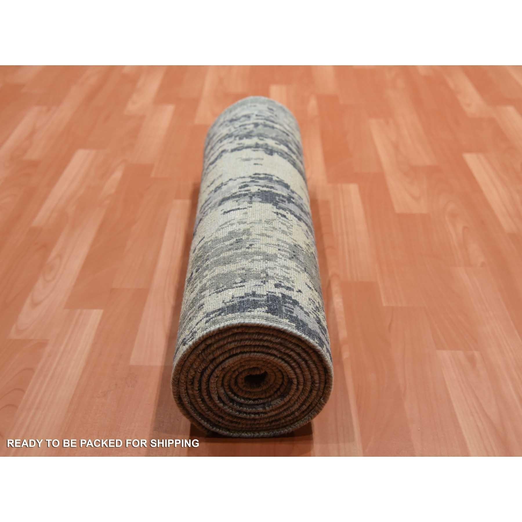 Noué à la main 2'8 