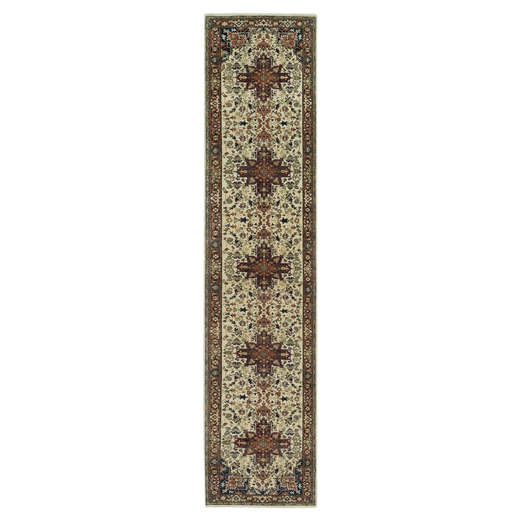 2'8"x12'3" Beige Heris Re-Creation Handgeknüpfter orientalischer Teppich aus weicher Wolle, handgeknüpft