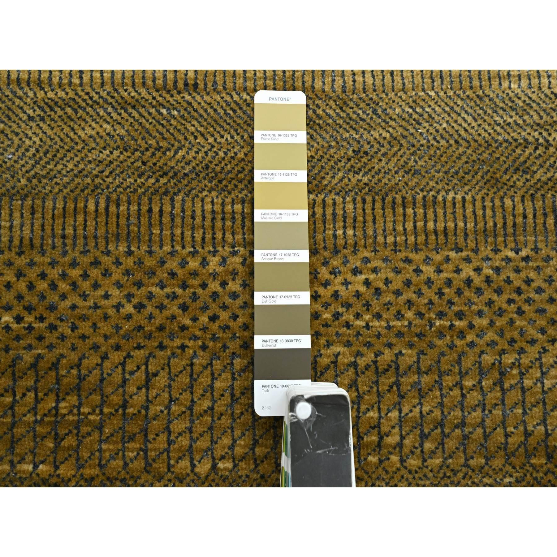 Indiano Tappeto Runner in lana e seta annodato a mano con design moderno in erba marrone 2'8 