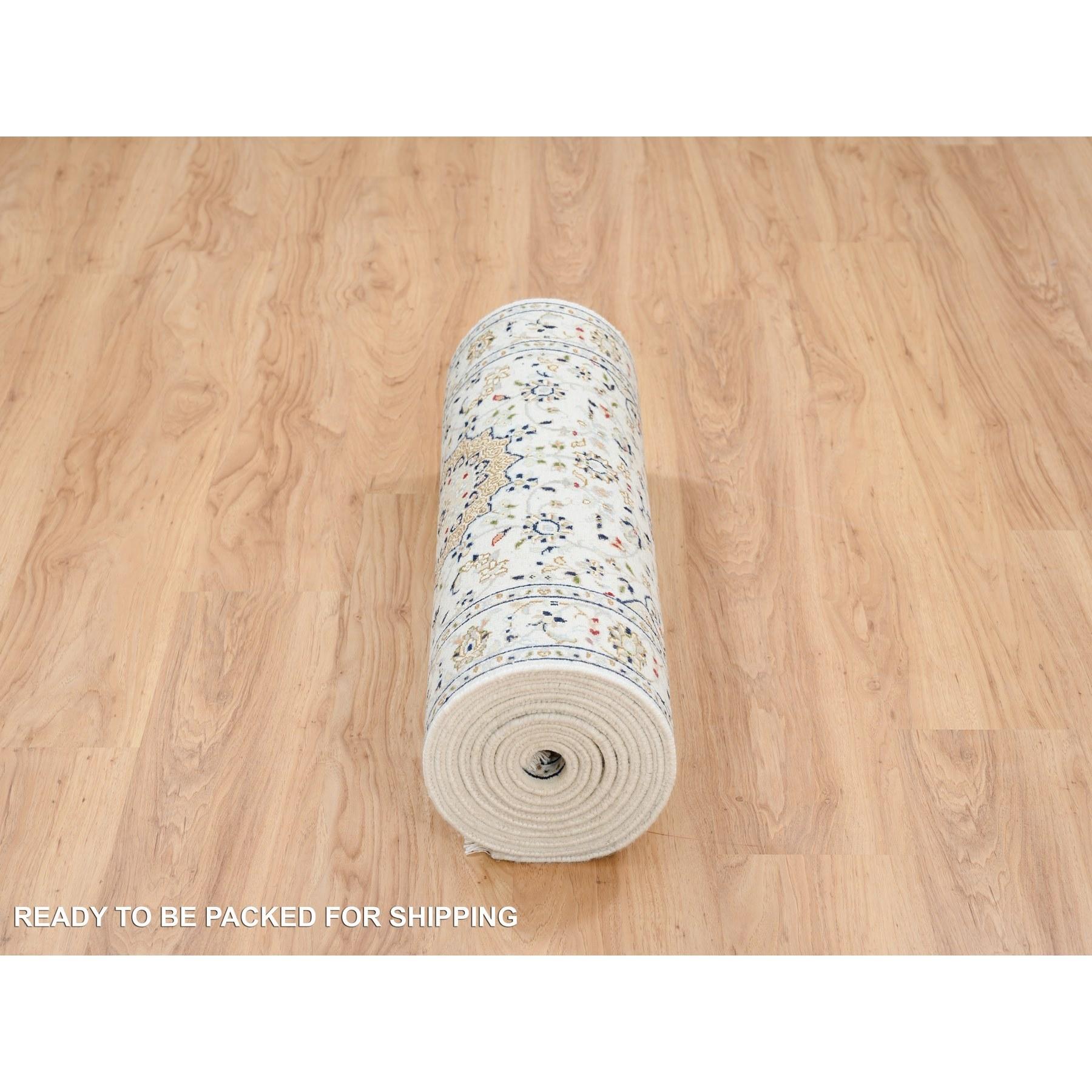 XXI secolo e contemporaneo Tappeto Runner Avorio Nain Flower Design 250 KPSI in pura lana annodata a mano 2'8 