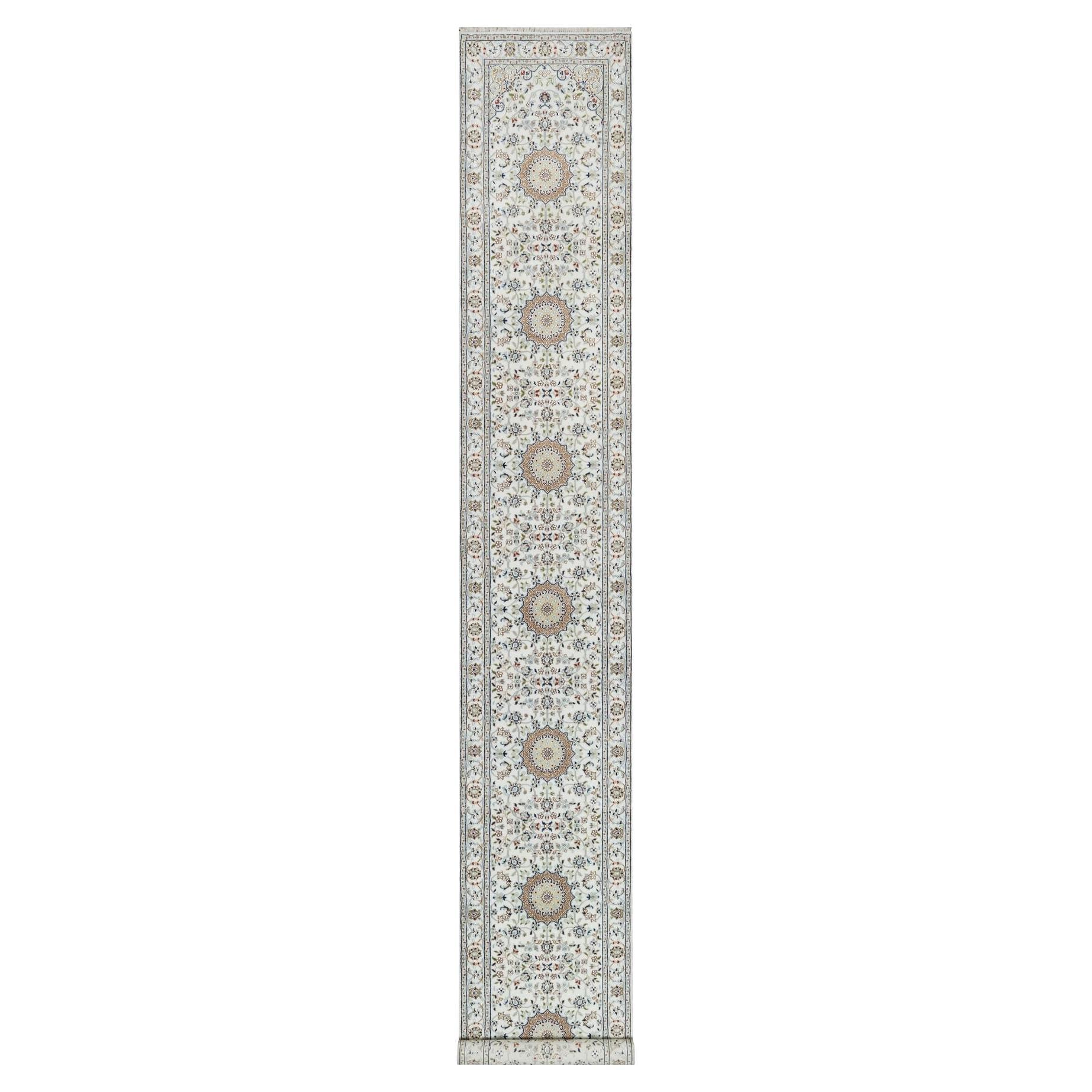 2'8"x17'8" White Nain Flower Design 250 KPSI Hand Knotted Wool & Silk Runner Rug
