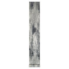 Tappeto Runner in Lana e Seta 2'8 "x23'10' Nero e Avorio Annodato a Mano con Design Astratto