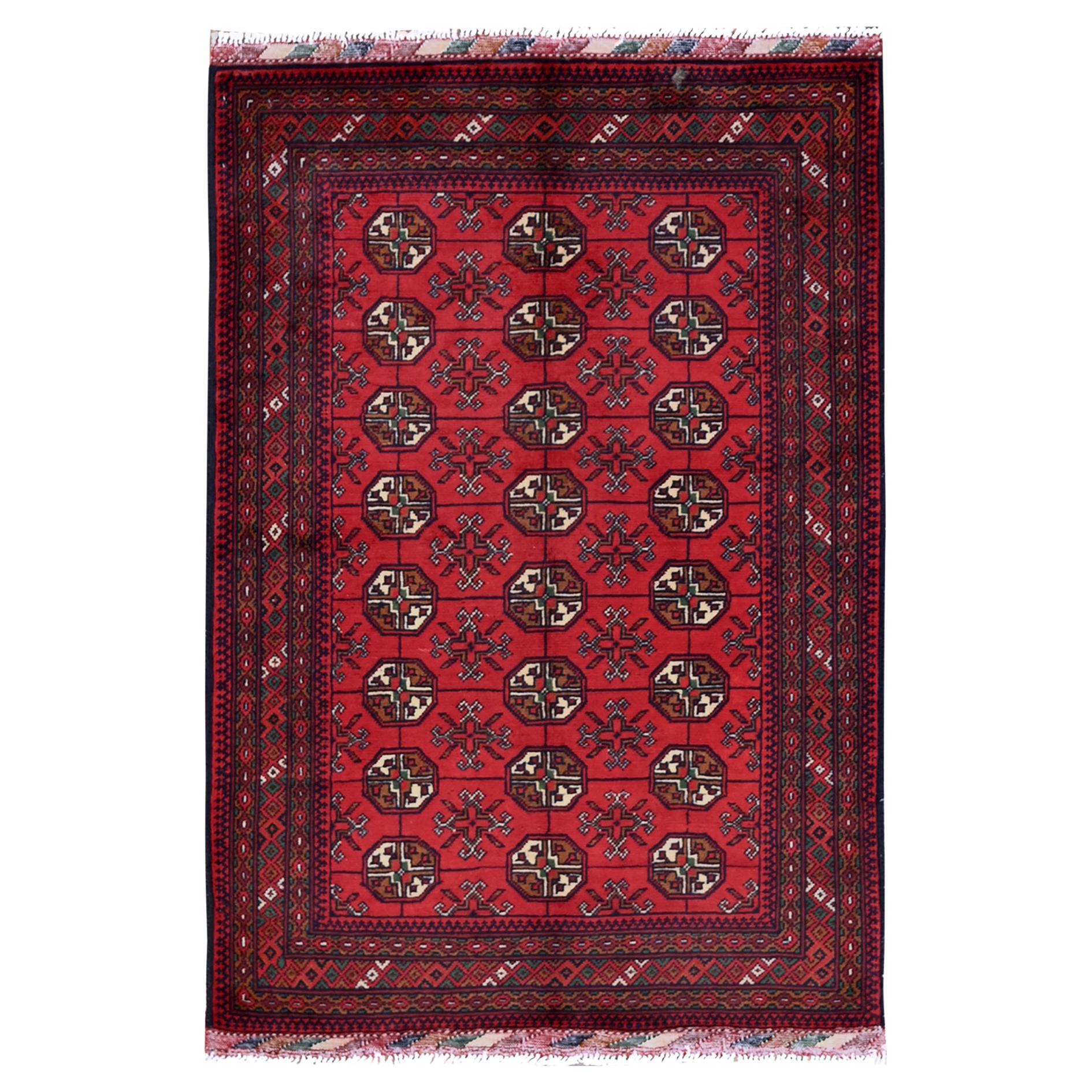 2
8 "x3
9" Red Princess Bokara with Geometric Design Soft Wool Tapis noué à la main