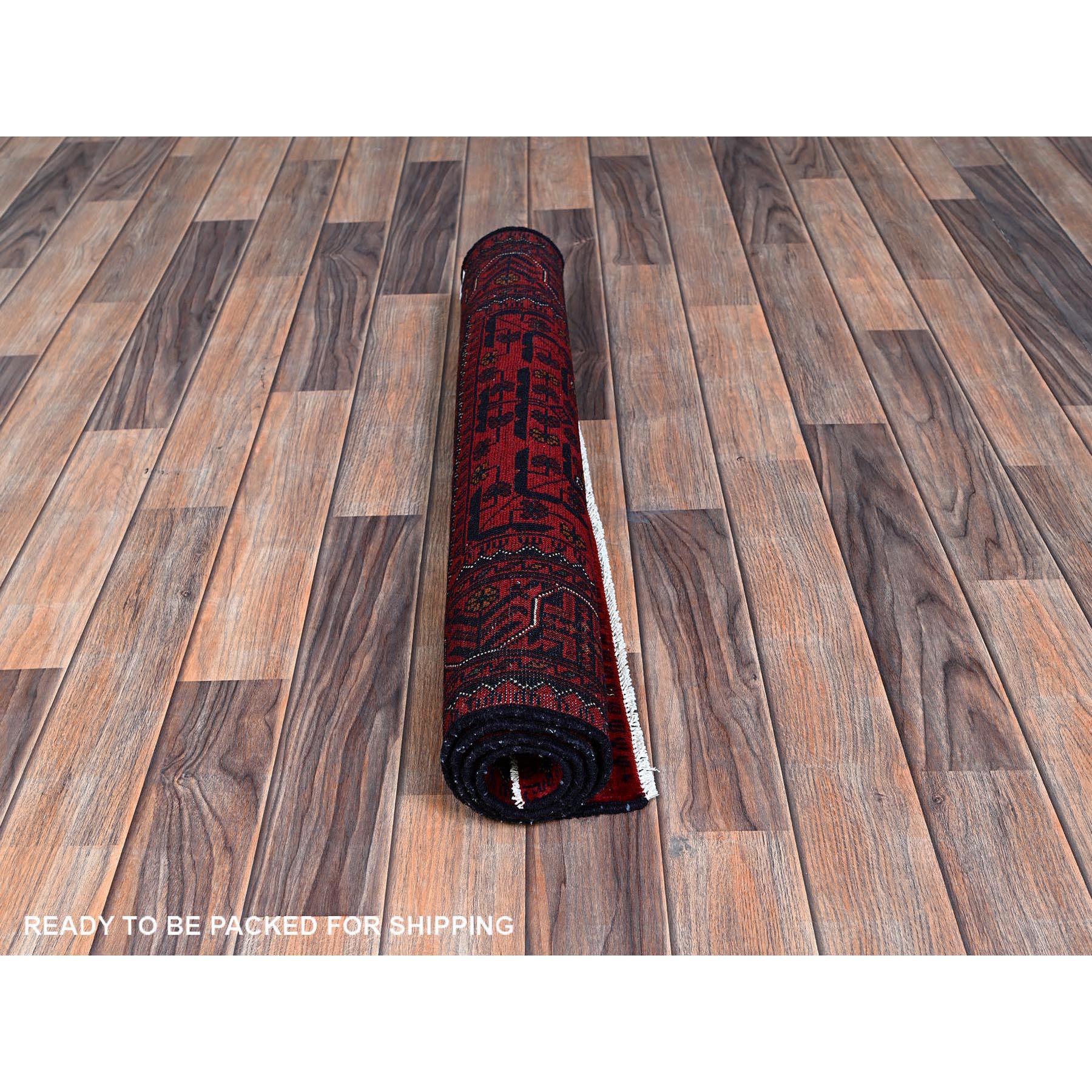 Annodato a mano Tappeto rosso afghano Khamyab con disegno geometrico annodato a mano in pura lana 2'8 