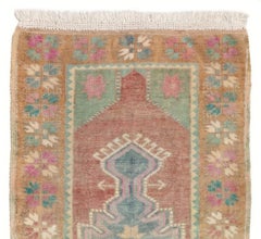 2.8x4.7 Ft Handmade Vintage Turkish Accent Rug in Soft Color with Soft Wool Pile