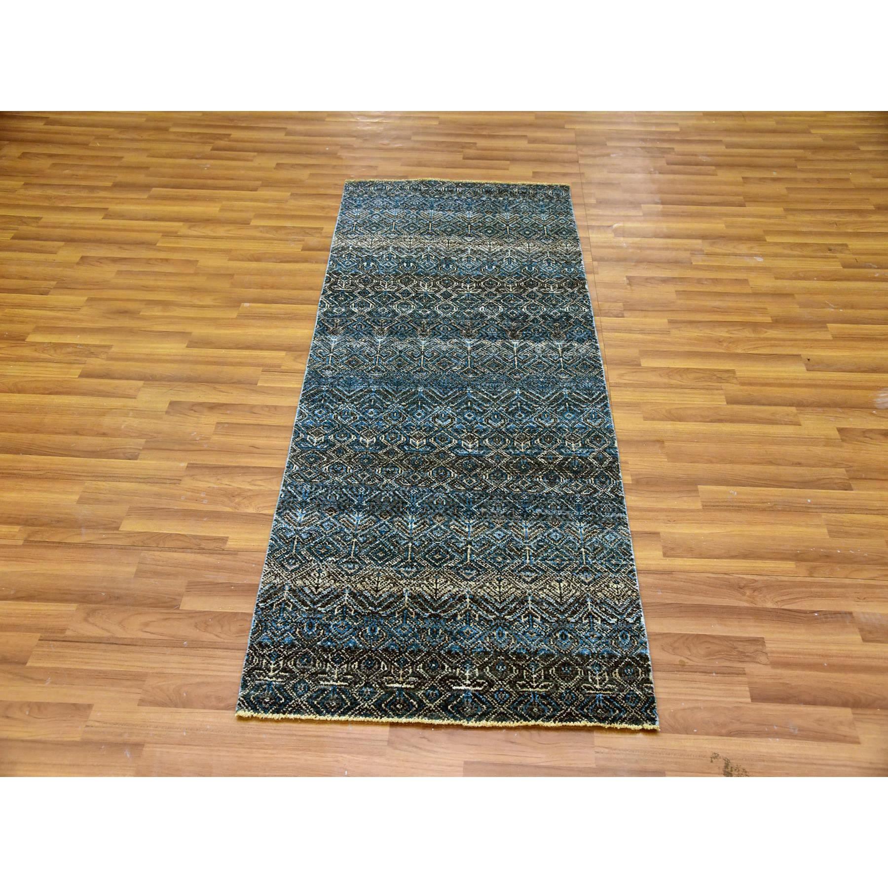 This is a truly genuine one-of-a-kind 100% Plush Wool, Tone on Tone, Kohinoor Herat, Hand Knotted, Oriental Rug. It has been Knotted for months and months in the centuries-old weaving craftsmanship techniques by artisans.
Primary materials:
