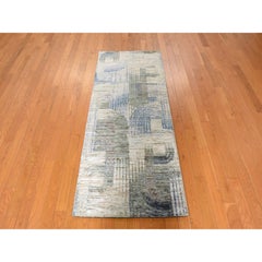 2'8"x6'1" Ivory THE INTERTWINED PASSAGE Silk with Wool Hand Knotted Runner Rug