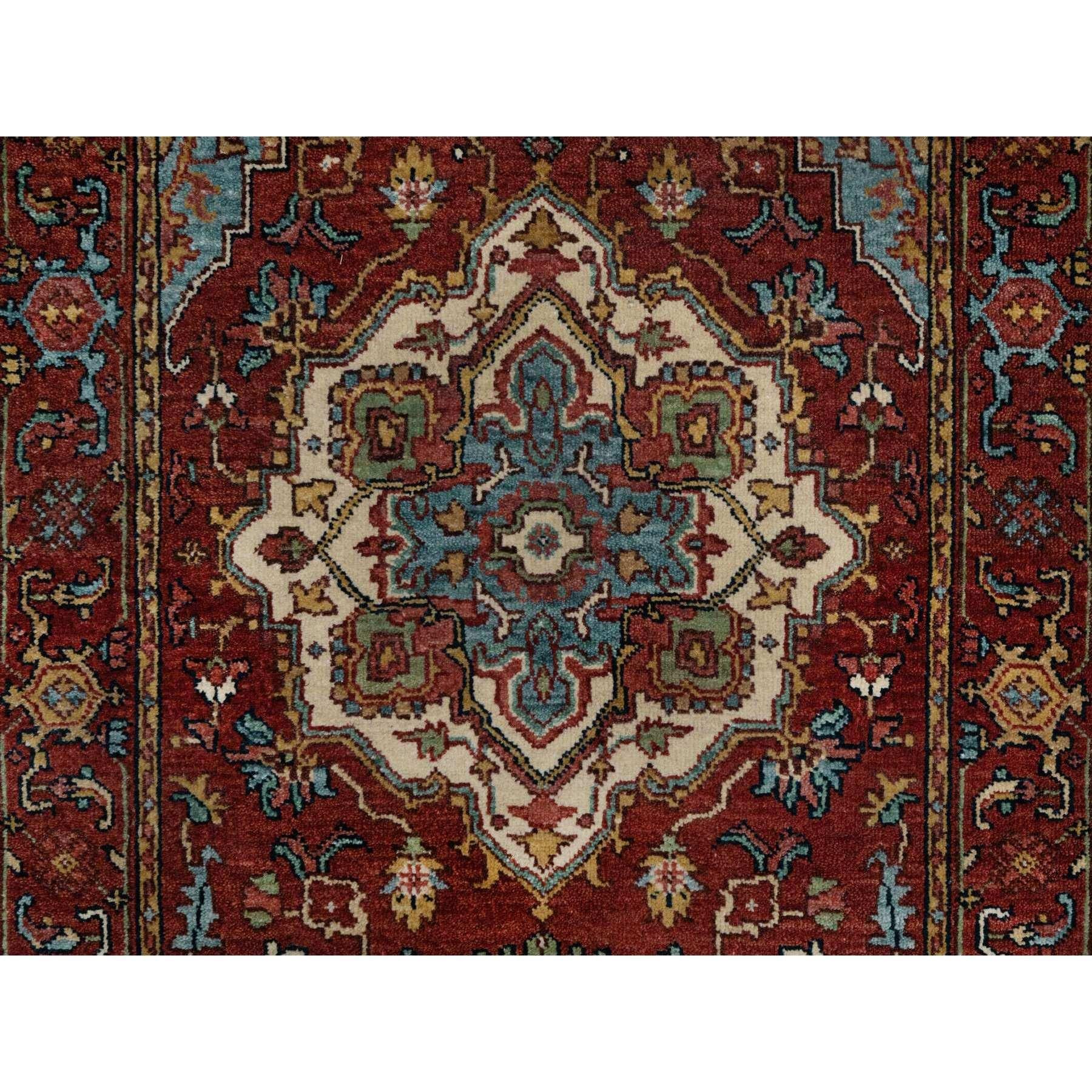 Hand-Knotted 2'8