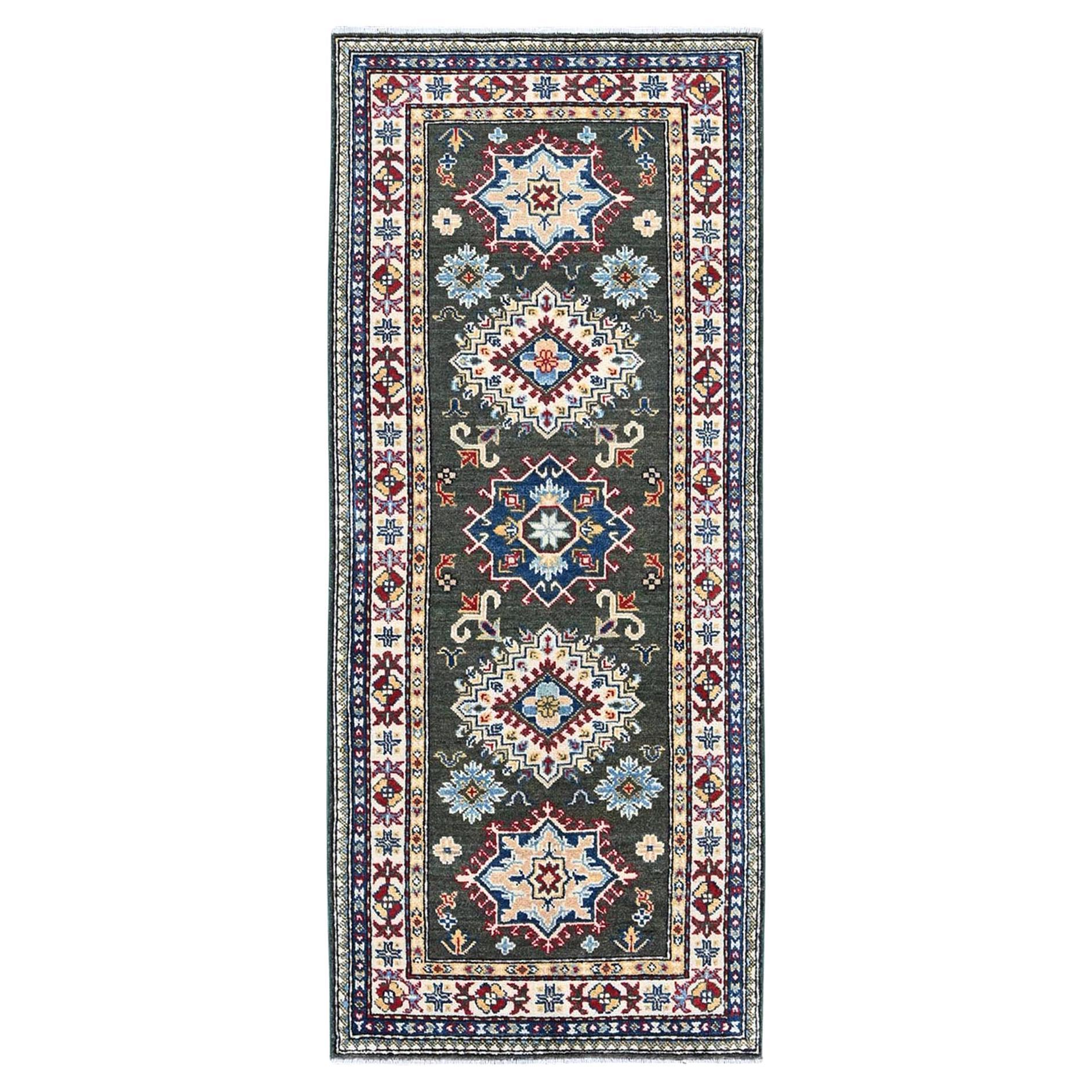 2
8 "x6
5" Grüner Kazak mit Medaillons Design Weiche Wolle Handgeknüpft Läufer Teppich