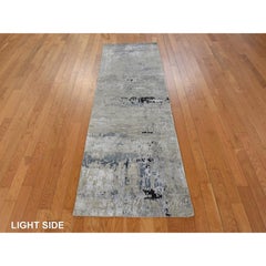 2'8"x7'10" Beige-Gray Modern Abstract Design Hand Knotted Wool & Silk Runner Rug