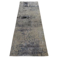 2'8"x7'10" Beige-Gray Modern Abstract Design Hand Knotted Wool & Silk Runner Rug