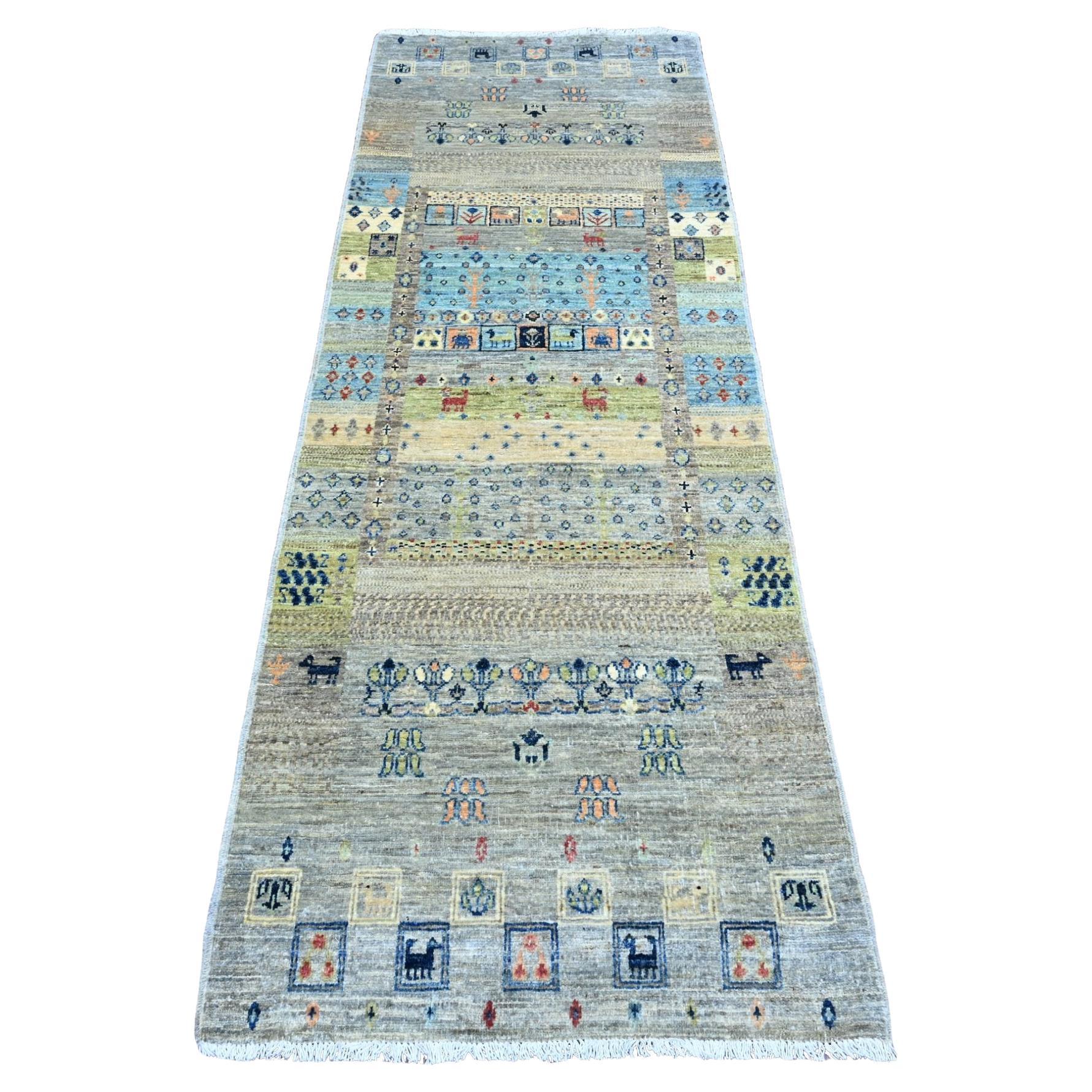 2'8 "x7'7" Grigio Morbida Lana Fine Kashkuli Figurine Animali Annodati a Mano Runner Rugs in vendita