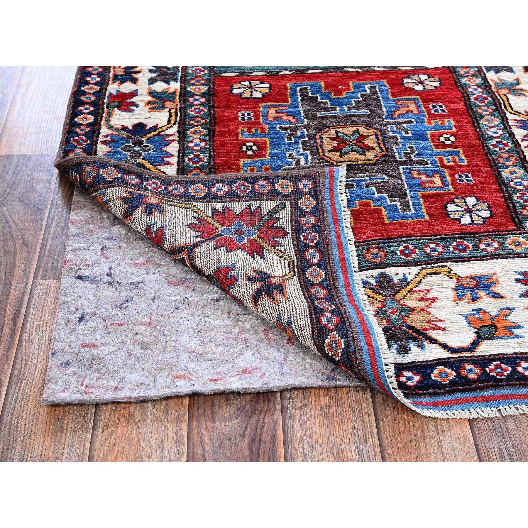Kazak 2'8