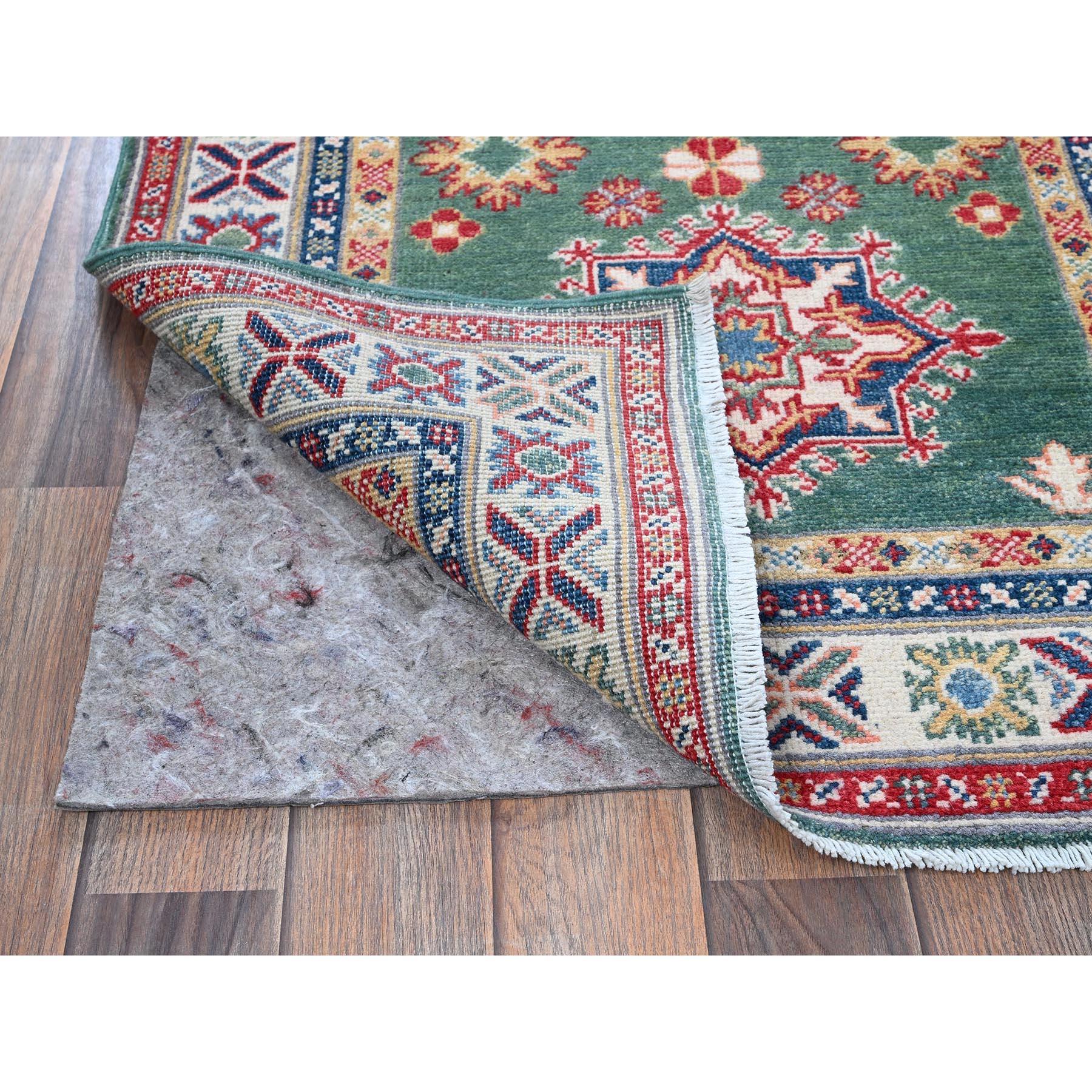 Kazako Tappeto Runner in lana annodato a mano Greene & Greene Greene & Greene in vendita