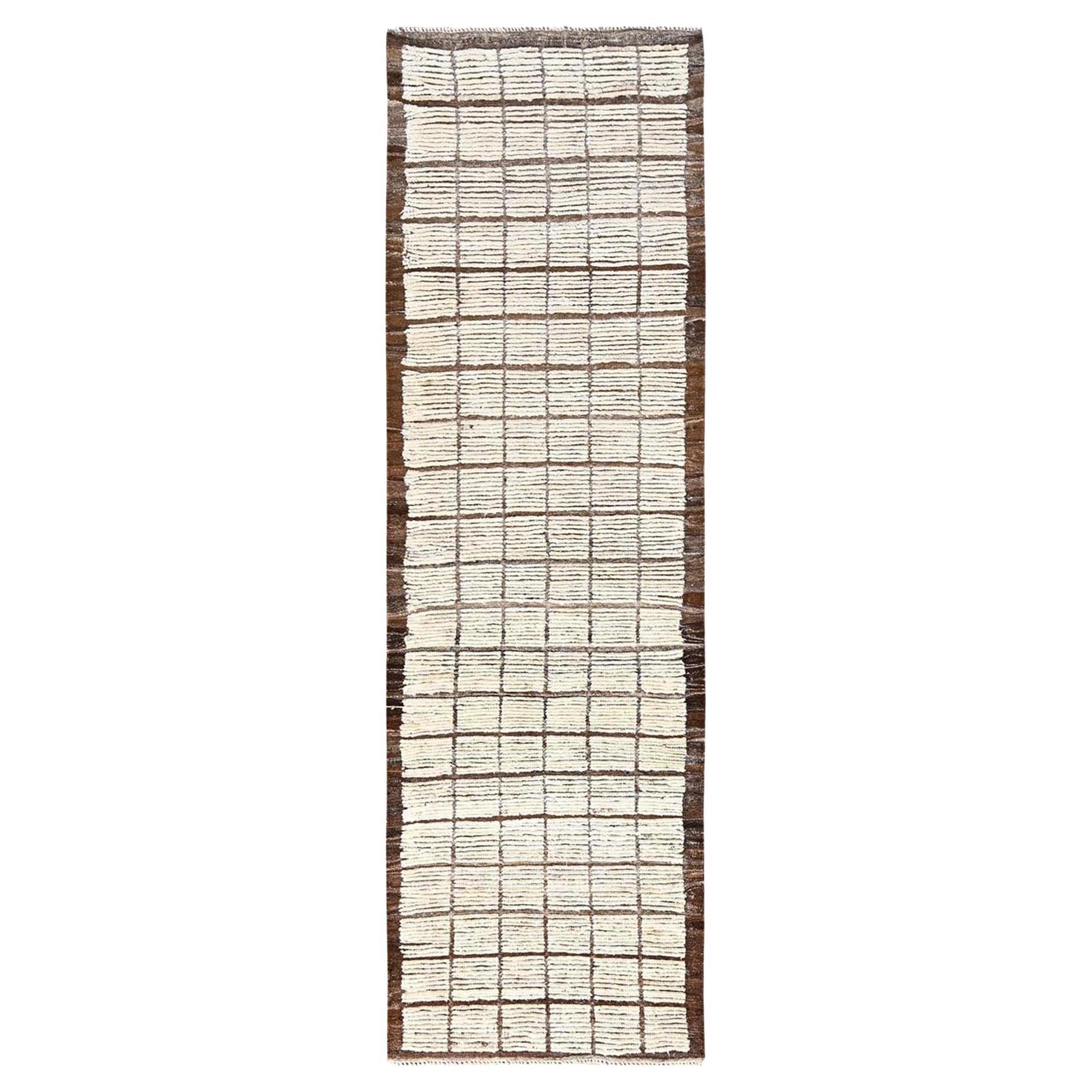 2
8"x9
5" Ivory Hand Knotted Moroccan Weave Grid Design Natural Wool Runner Rug