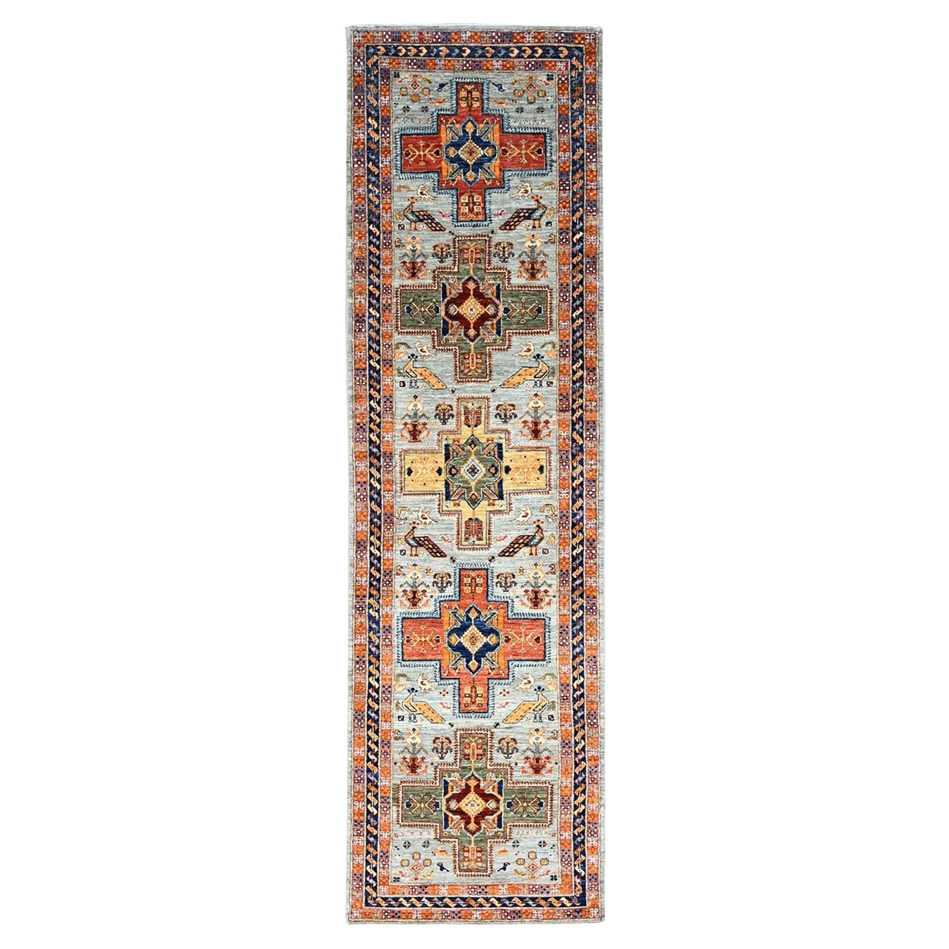2'8 "x9'8" Grau mit kleinen Vogelfiguren Pflanzenfarbstoffe Läufer Orientteppich im Angebot