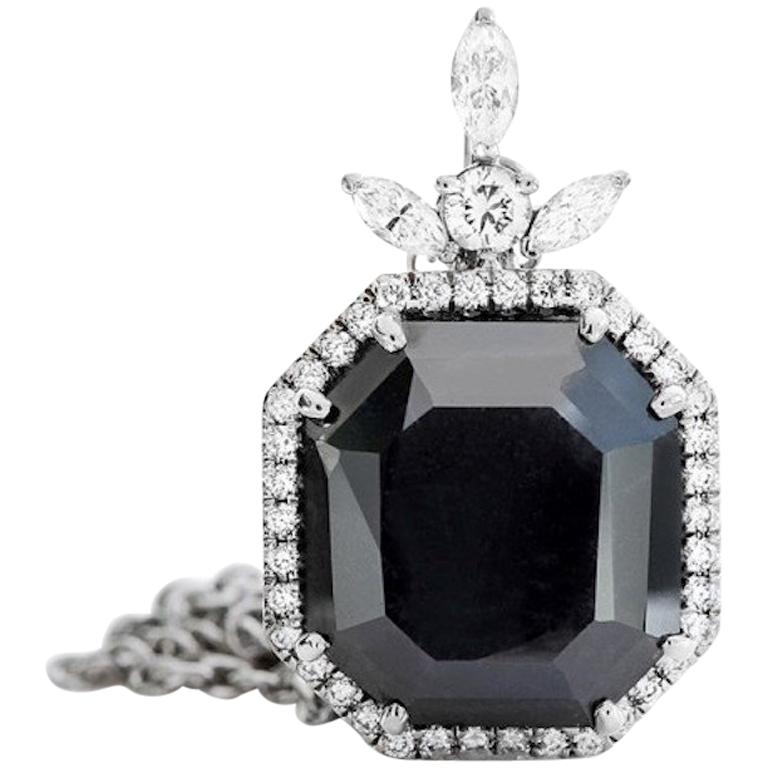 29 Carat Black Diamond Necklace For Sale