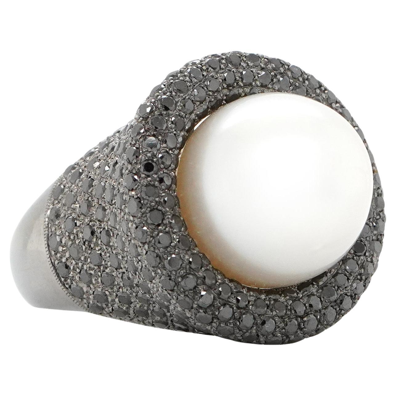29 carats Pearl Black Diamond Cocktail Ring For Sale