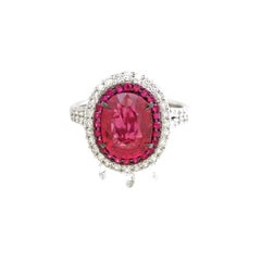 Bague avec rubis de 2,9 carats et 1,1 carat de diamants blancs