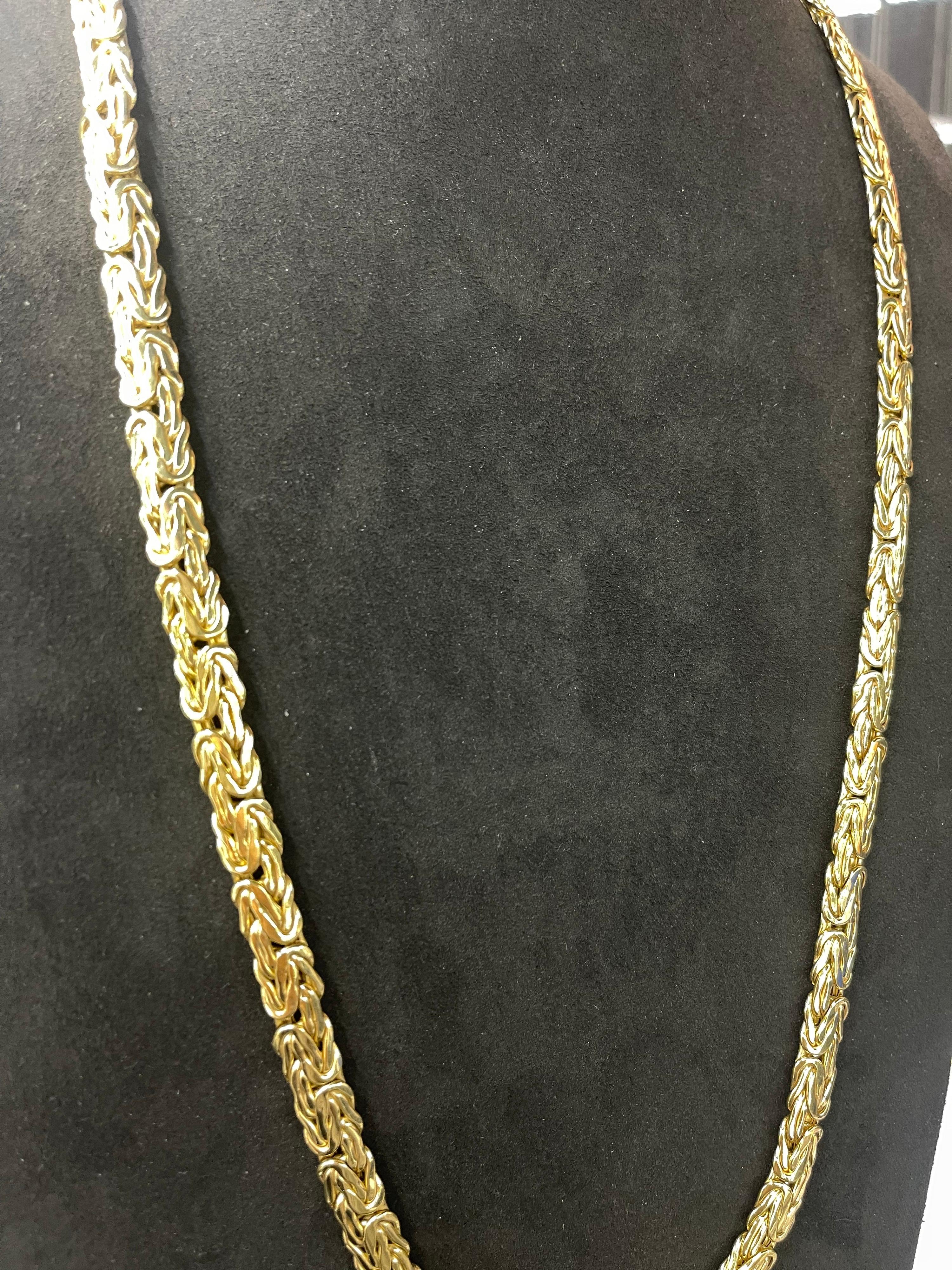 Women's or Men's Interlocking Chain Gold Necklace 29 Inches 14 Karat Yellow Gold 54 Grams For Sale
