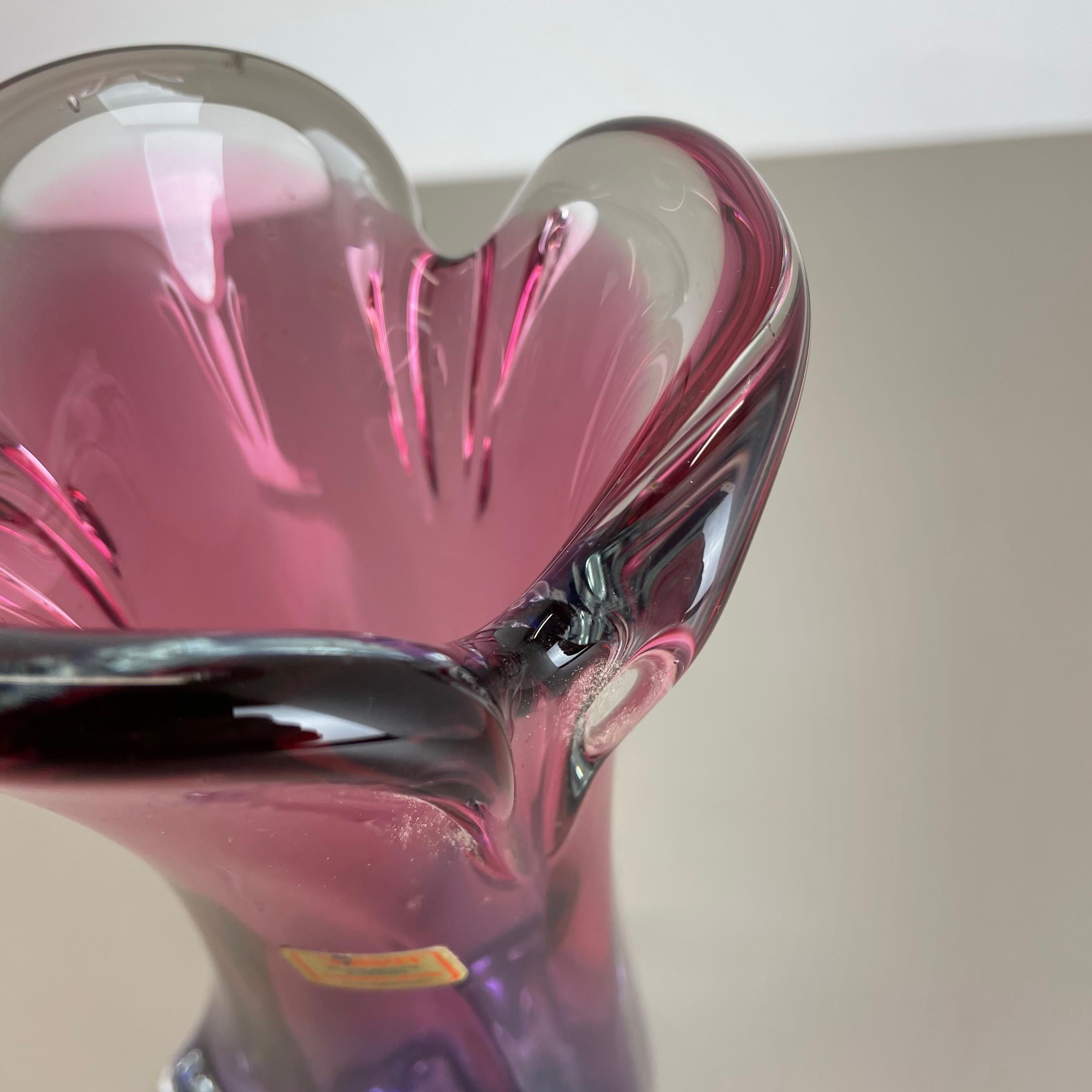 2,9 Kg Vintage-Vase aus mundgeblasenem Kristallglas in Rosa und Lila von Joska, Deutschland, 1970 im Angebot 4
