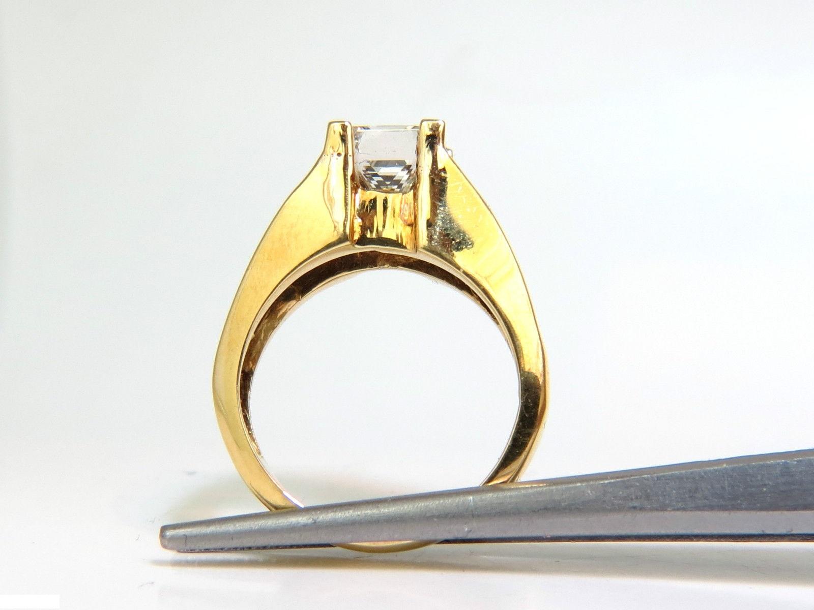 Women's or Men's 2.90 Carat 18 Karat Brilliant Princess Baguettes Diamond Ring Modern Deco Prime For Sale