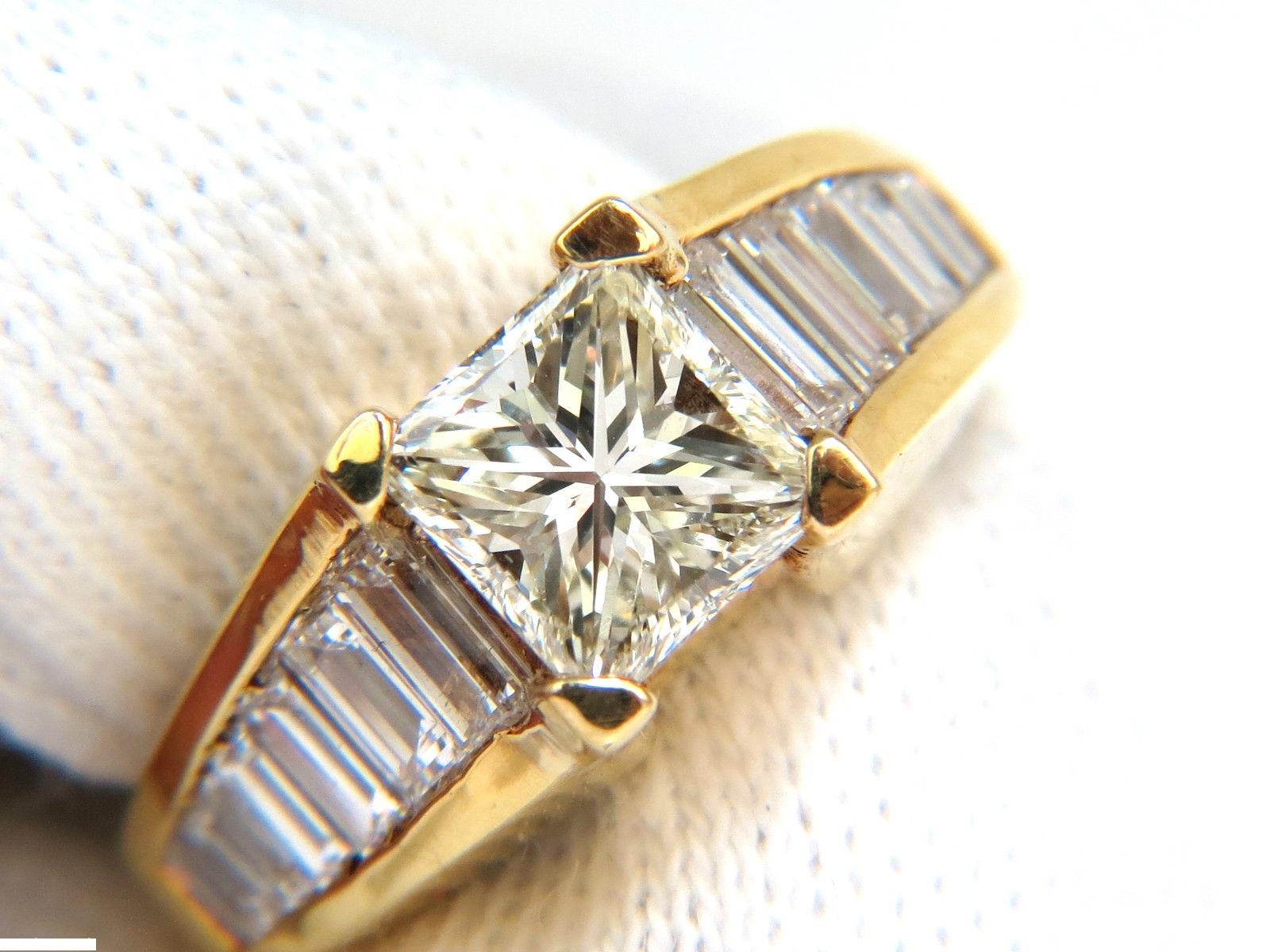 2.90 Carat 18 Karat Brilliant Princess Baguettes Diamond Ring Modern Deco Prime For Sale 2