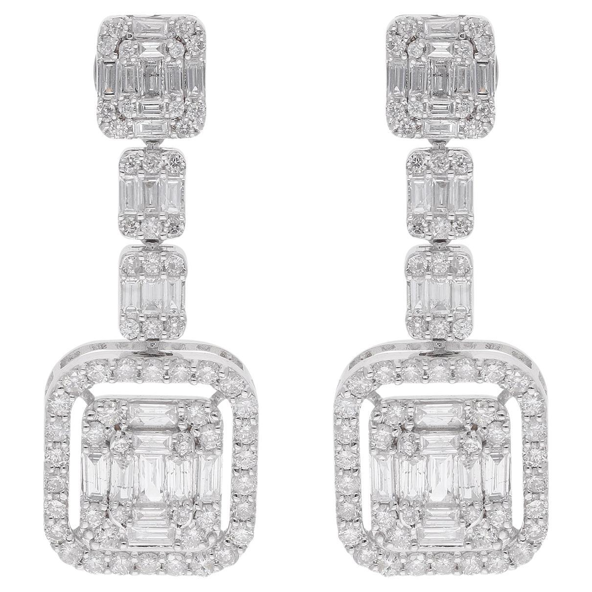 Moderno Orecchini con diamante Baguette da 2,90 carati in oro bianco 14 carati Gioielli fatti a mano in vendita