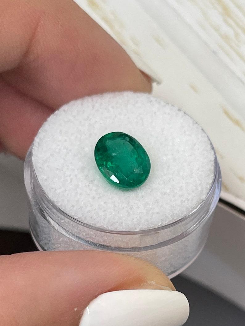2.90 Carat Classic Emerald Green Zambian Emerald - Oval Cut May Birthstone Gem For Sale 1