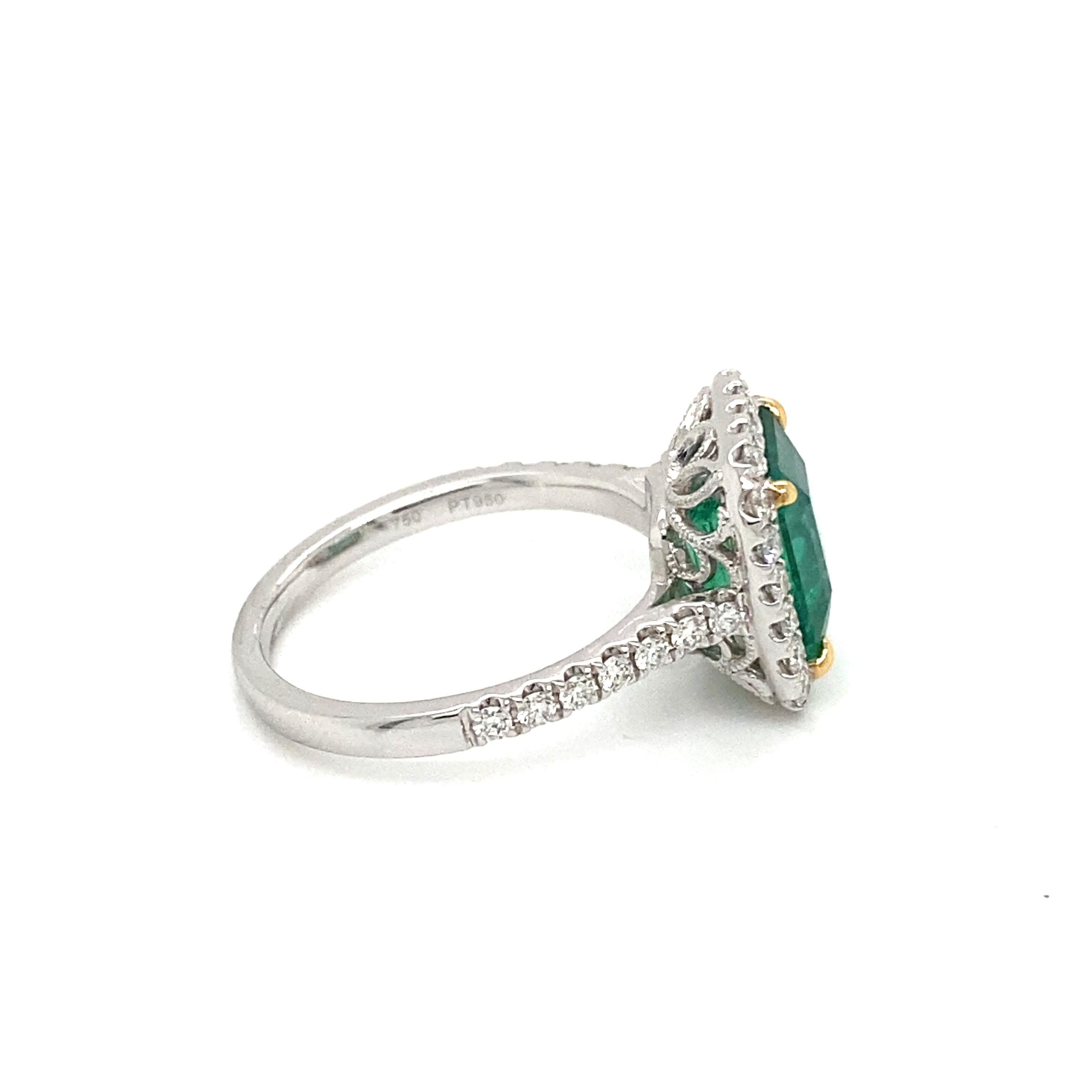 2.90 Carat Emerald and Diamond Platinum Ring In New Condition For Sale In Great Neck, NY