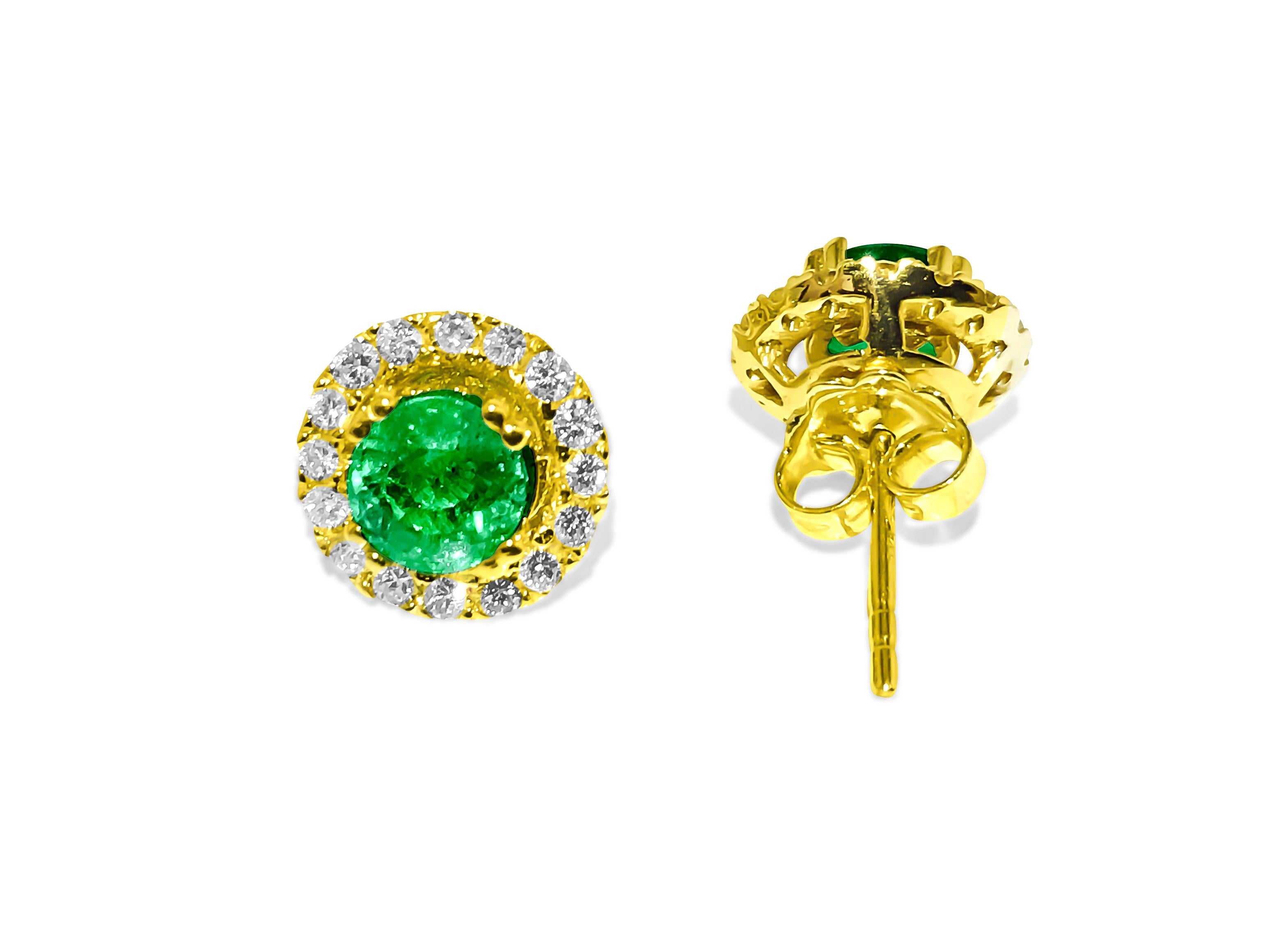 Add a touch of luxury to your ensemble with these stunning stud earrings crafted from 14K yellow gold, featuring a magnificent 2.00 carat emerald and 0.90 carats of G color, VS clarity diamonds. With a total carat weight of 2.90 carats and all
