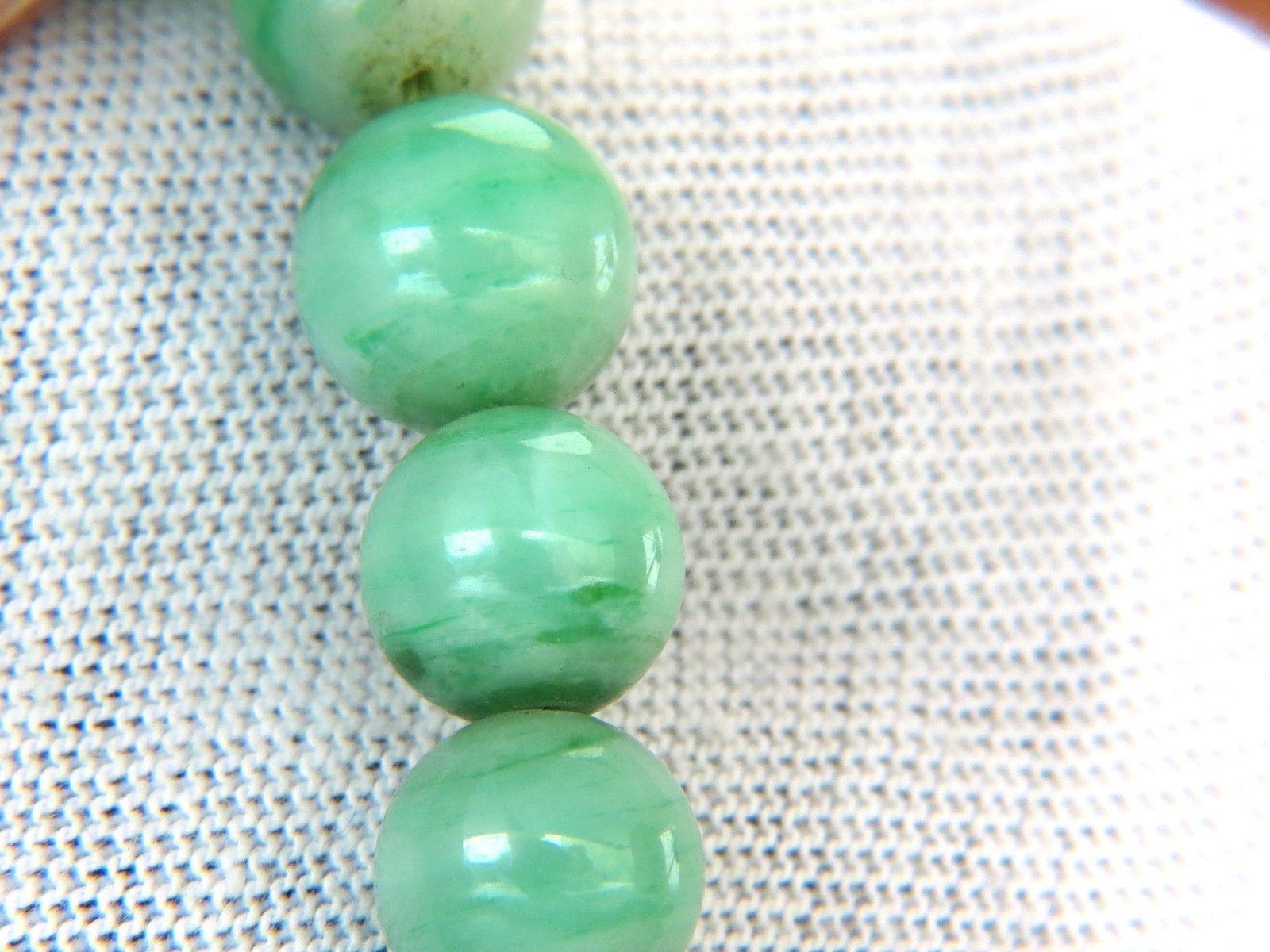 290 Carat GIA Certified Natural Green Jade Bead Necklace In Good Condition For Sale In New York, NY