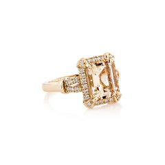 Sunita Nahata Morganite 2.90ct. Fancy Ring in 18KRG with White Diamond.