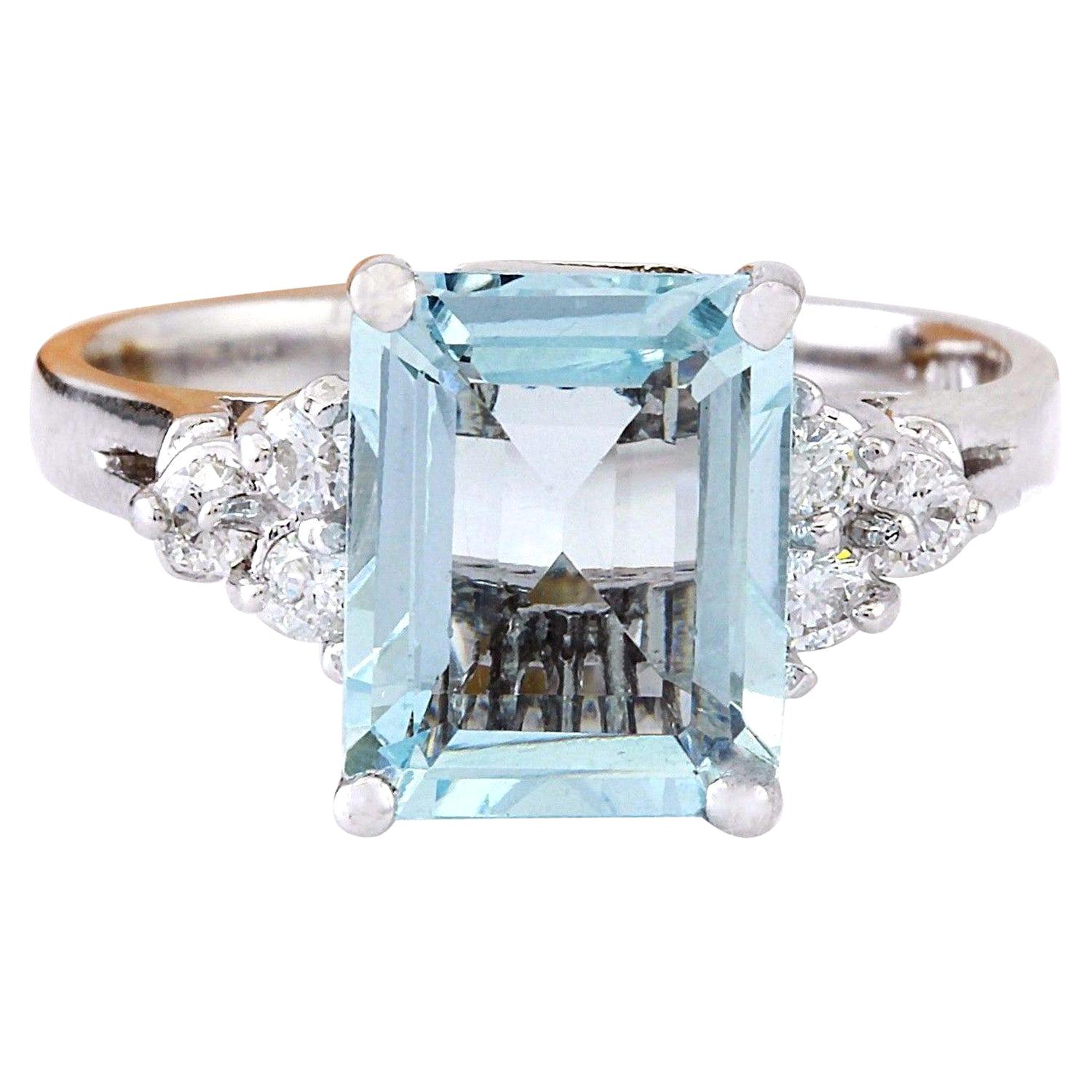 2.90 Carat Natural Aquamarine 14 Karat Solid White Gold Diamond Ring