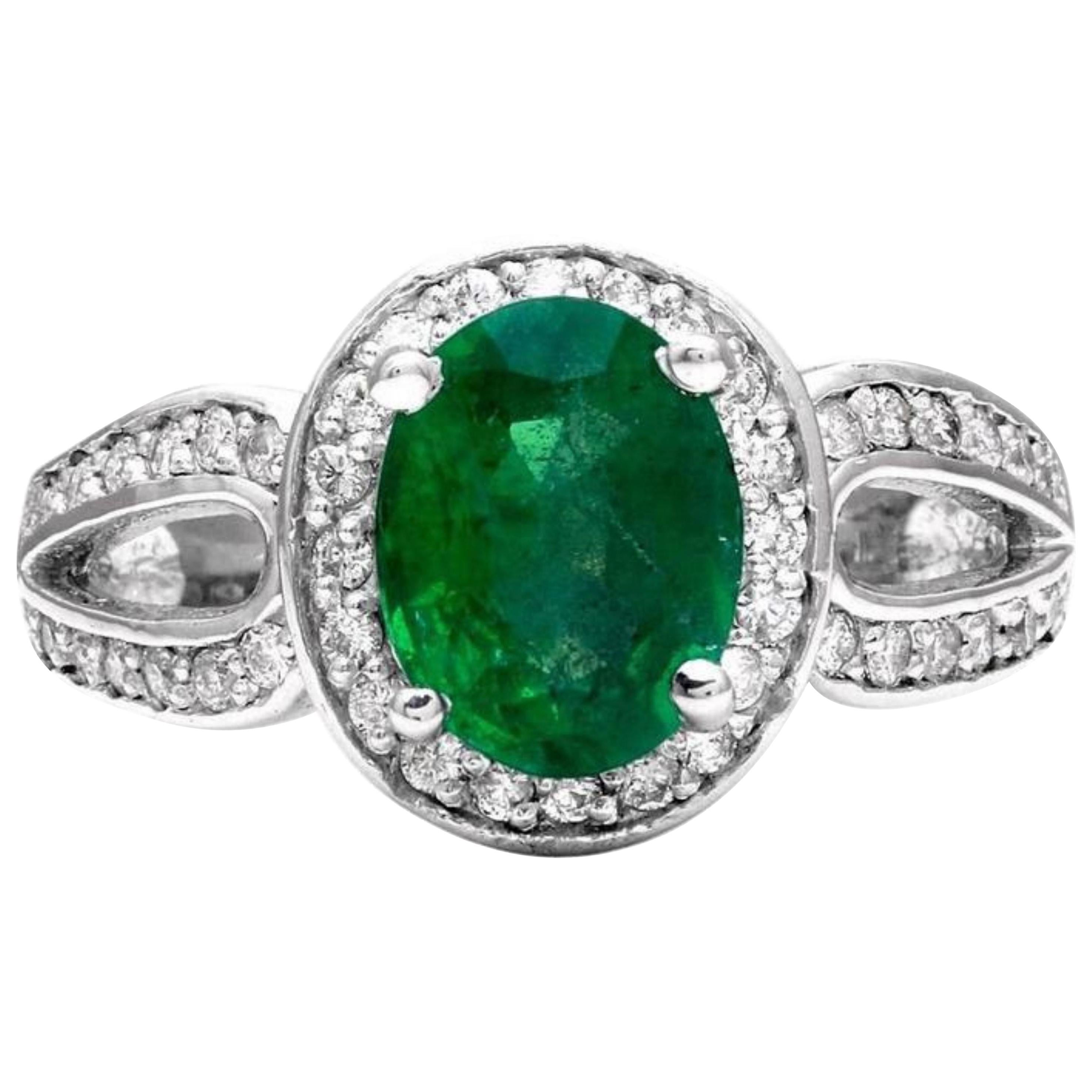 2.90 Carat Natural Emerald and Diamond 14 Karat Solid White Gold Ring For Sale