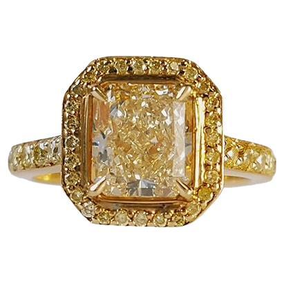 Bague de fiançailles en or 18 carats avec diamant radiant de 2,90 carats de couleur naturelle jaune fantaisie