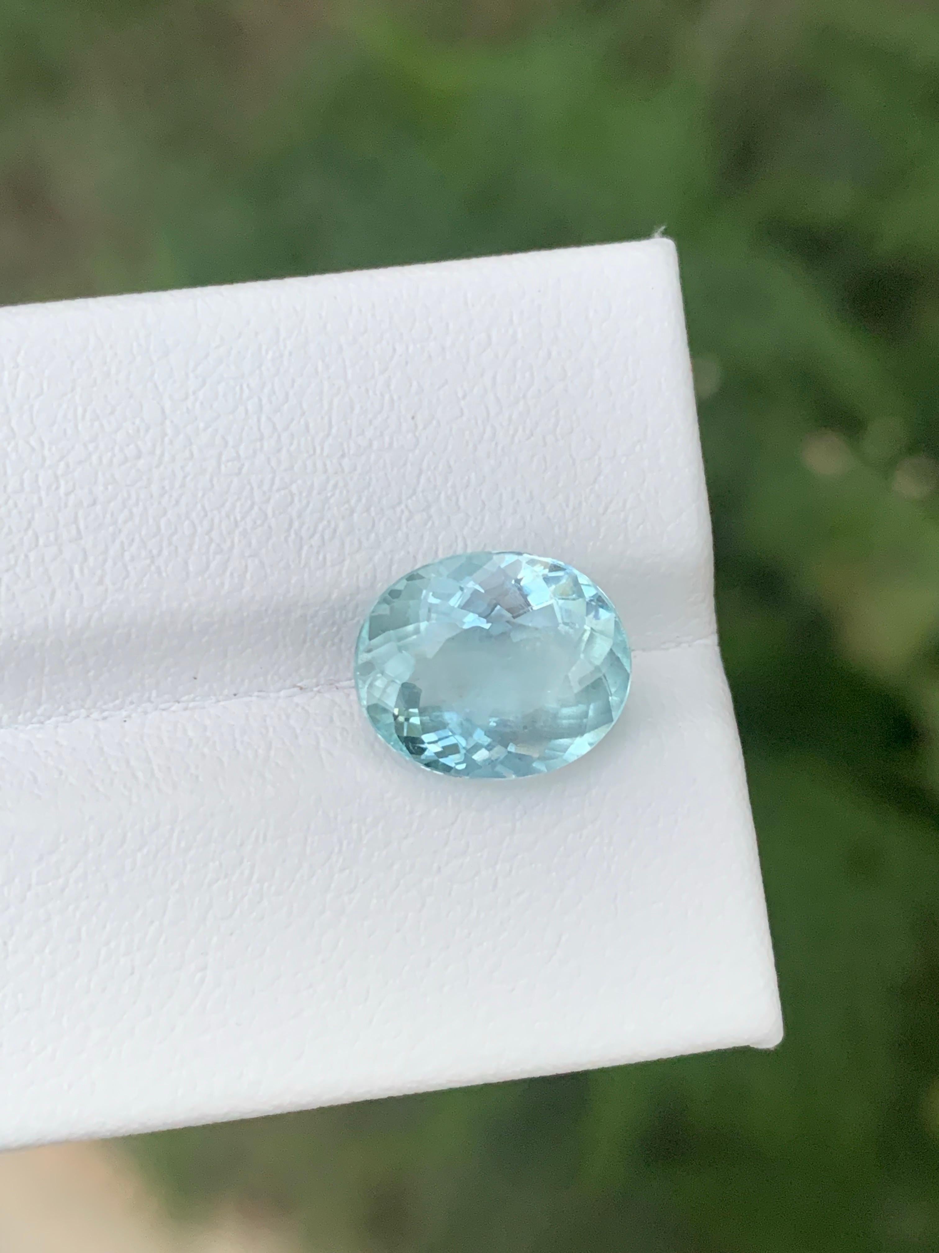 Taille ovale 2.90 Carat Natural Loose Aquamarine Oval Shape Gemstone From Nigeria en vente