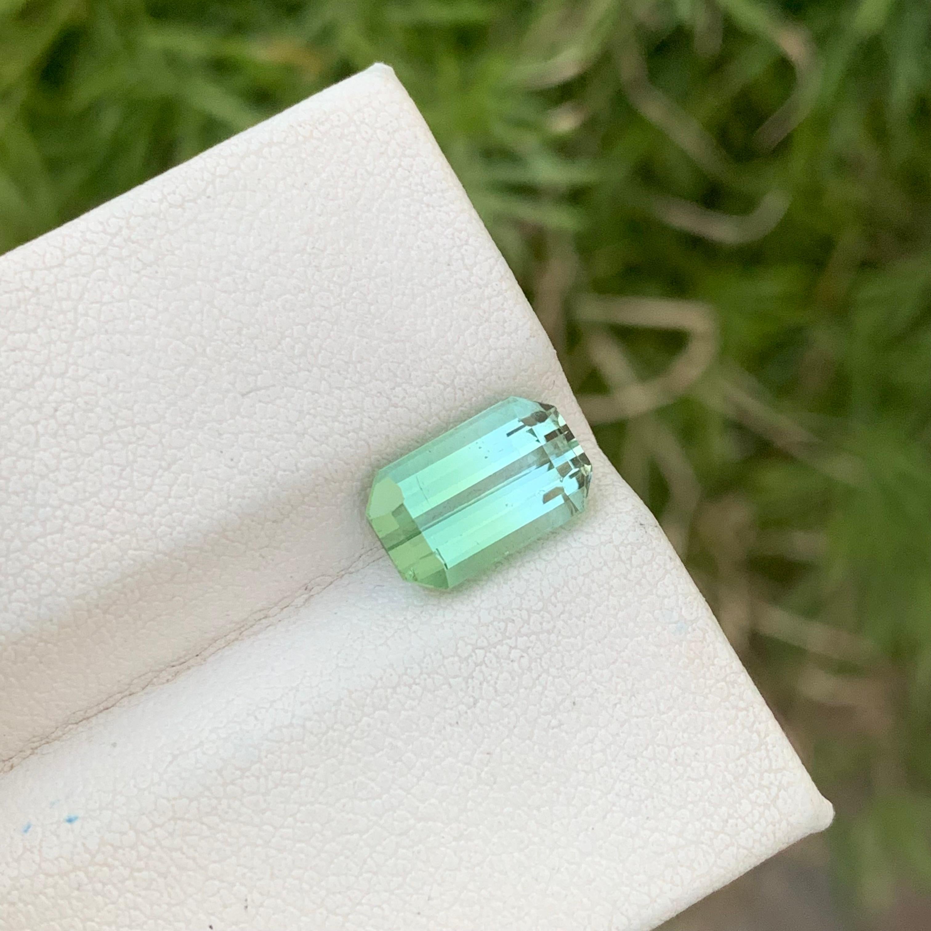 Women's or Men's 2.90 Carat Natural Loose Bi Colour Tourmaline Emerald Shape Gem For Jewellery  For Sale