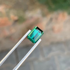 2.90 carati di tormalina blu verde naturale sfusa a forma di smeraldo