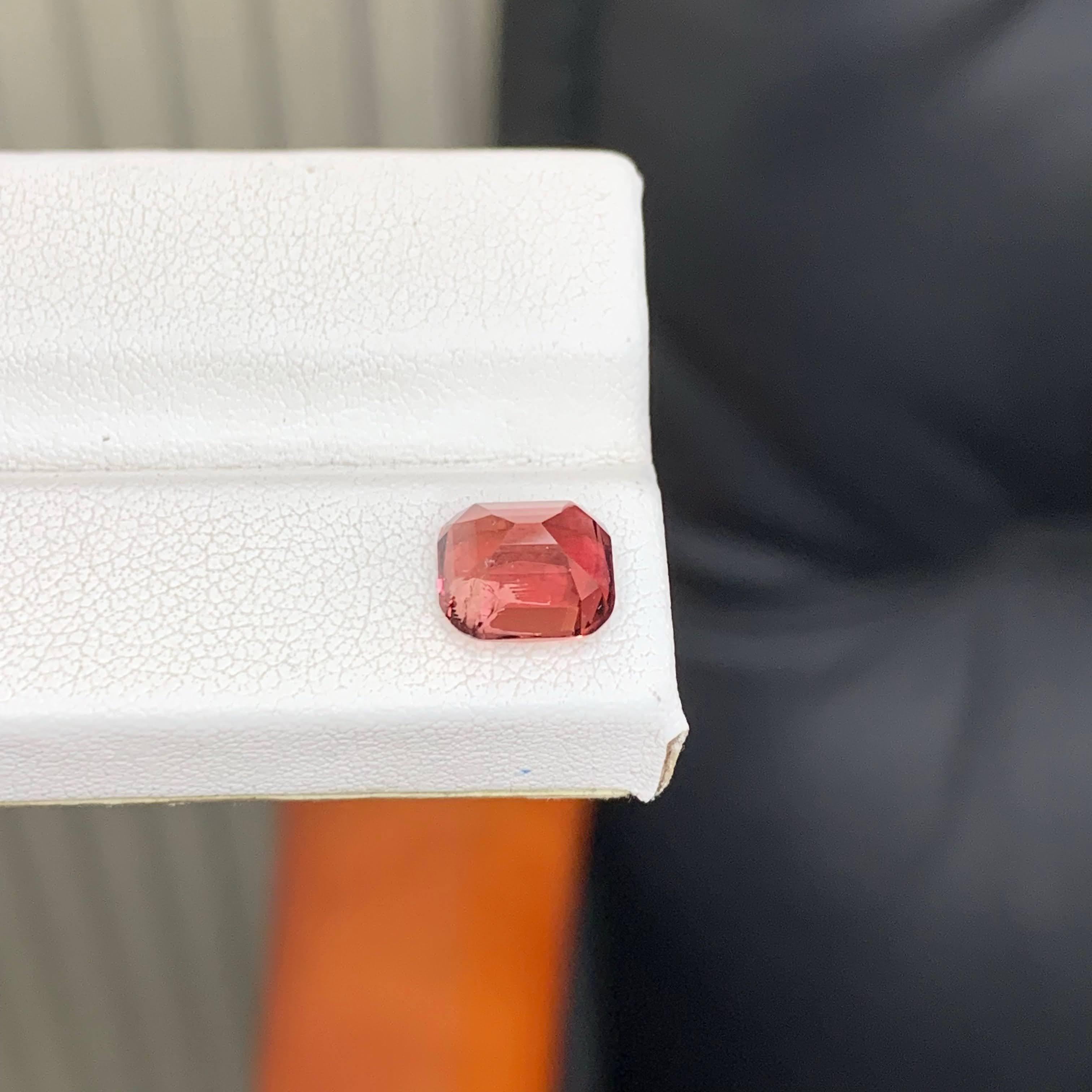 2.90 Carat Natural Loose Brownish Garnet Stone Cushion Cut African Gemstone en vente 4