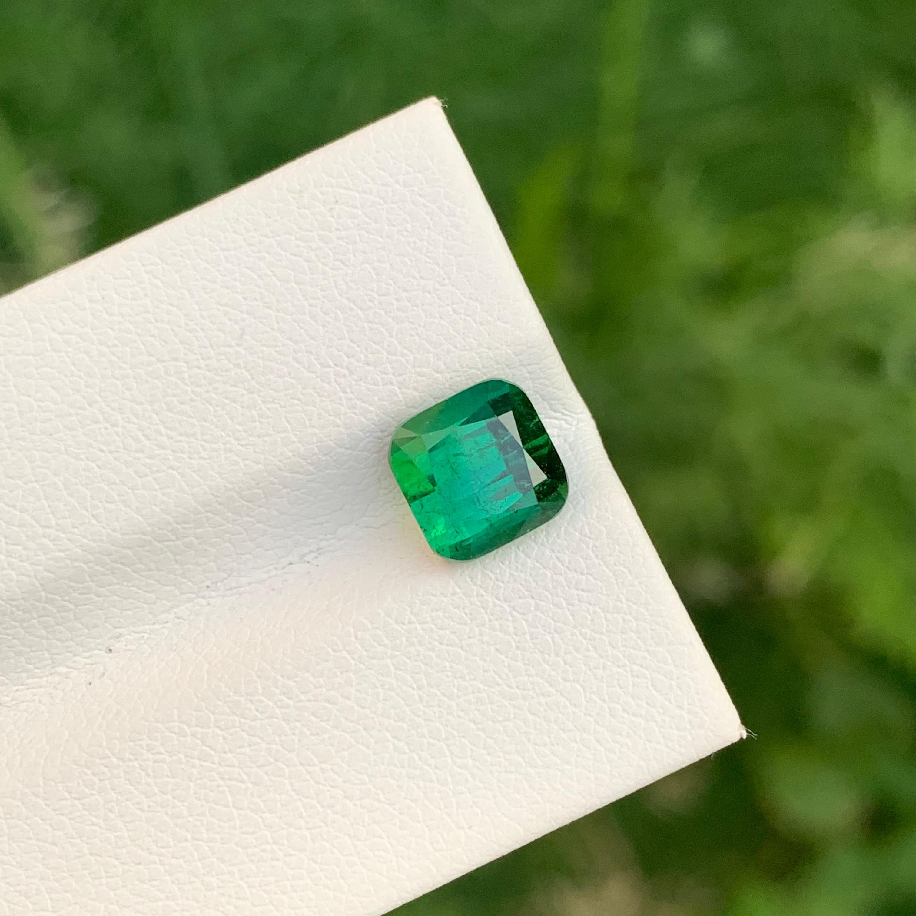 2.90 Carat Natural Loose Green Lagoon Tourmaline Perfect Square Shape Gemstone (pierre précieuse de forme carrée) en vente 4