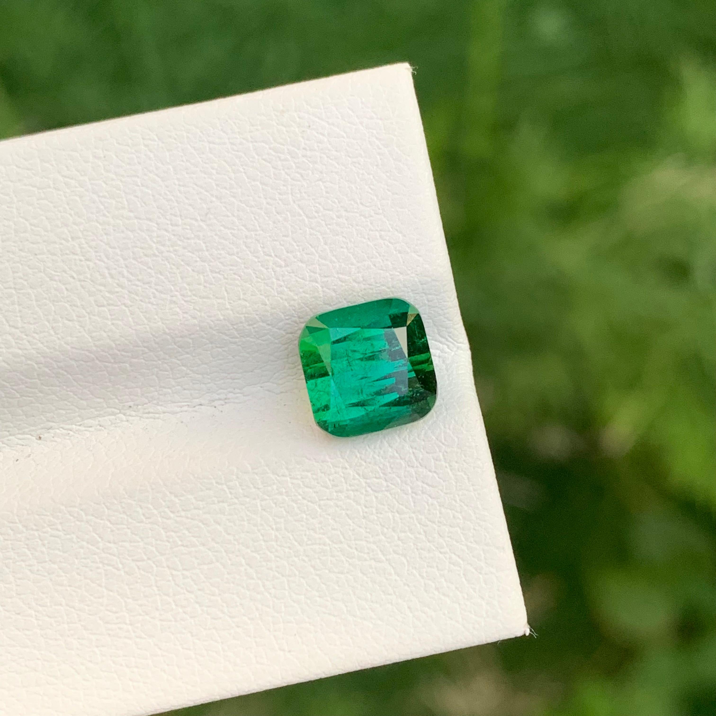 2.90 Carat Natural Loose Green Lagoon Tourmaline Perfect Square Shape Gemstone (pierre précieuse de forme carrée) en vente 1