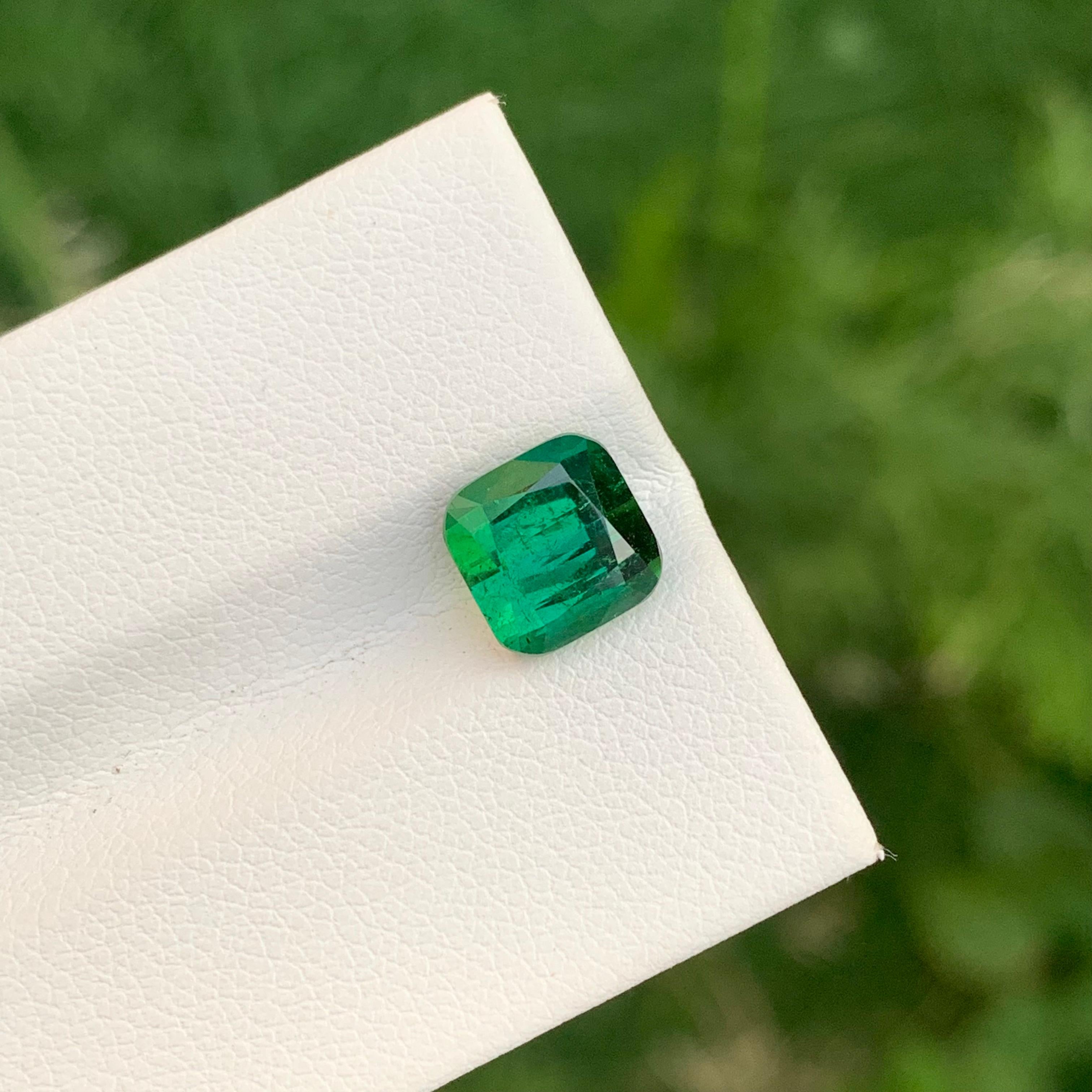 2.90 Carat Natural Loose Green Lagoon Tourmaline Perfect Square Shape Gemstone (pierre précieuse de forme carrée) en vente 3