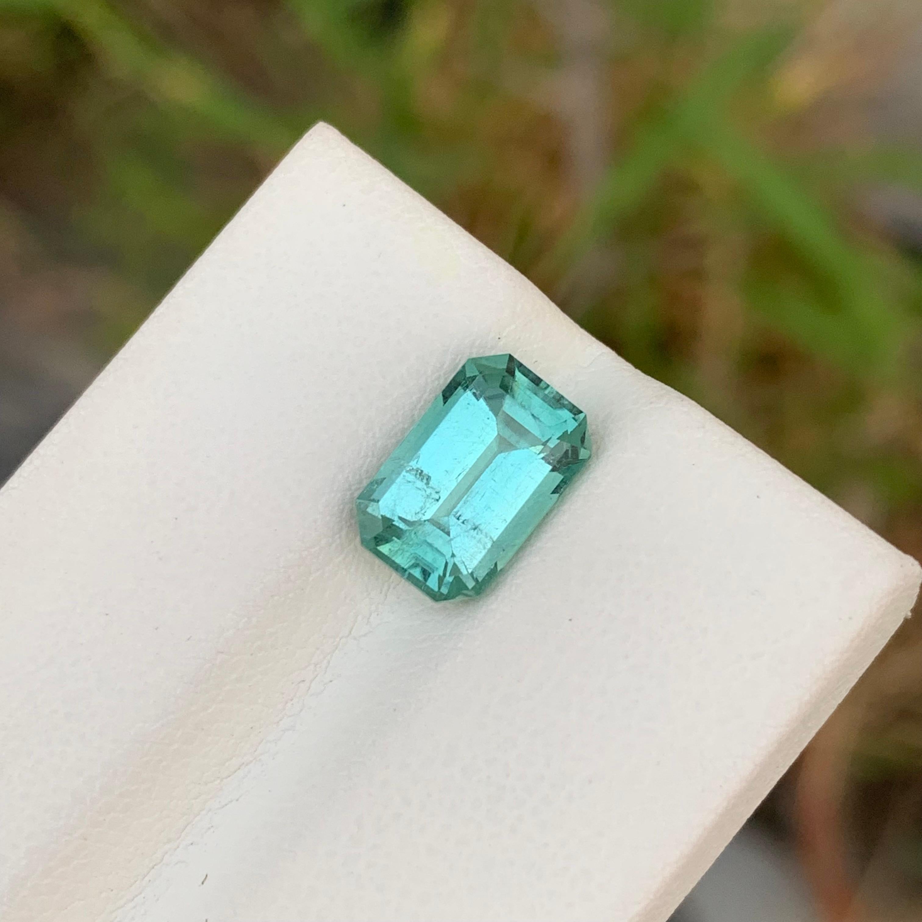 2,90 quilates de turmalina verde esmeralda suelta natural en forma de gema en venta 5
