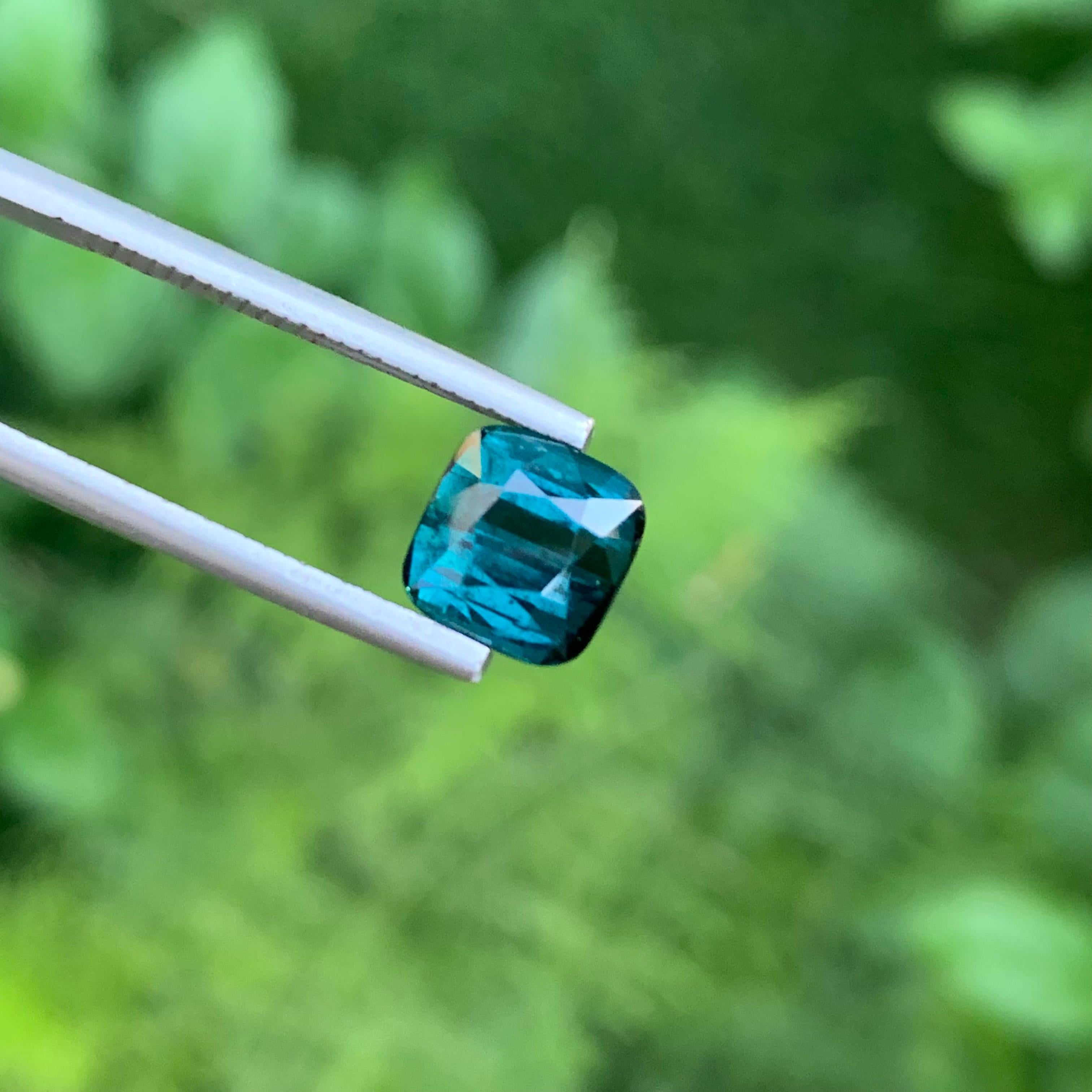 Tourmaline indicolite naturelle non sertie de 2,90 carats de forme carrée pour bijoux Neuf - En vente à Peshawar, PK