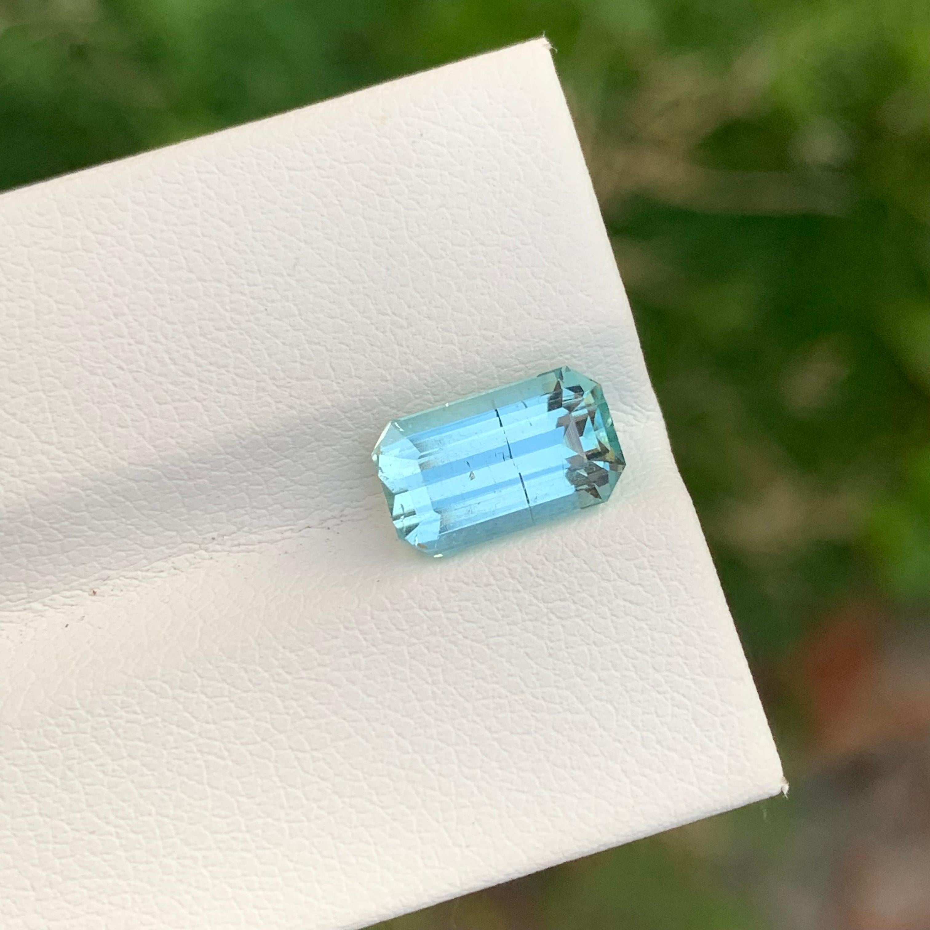 2,90 Karat Natürlicher loser Light Seafoam Turmalin Smaragd Form Edelstein im Zustand „Neu“ im Angebot in Peshawar, PK