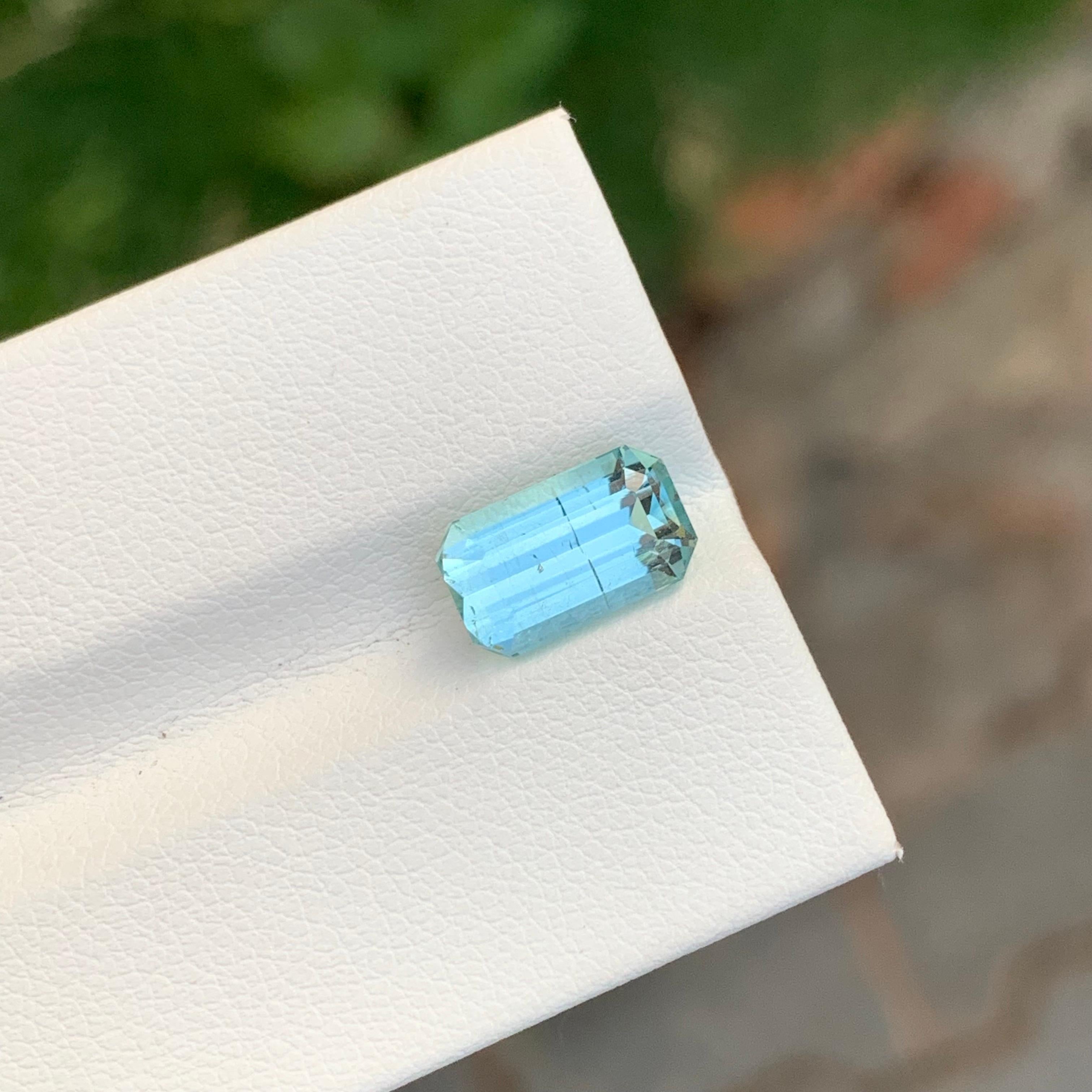 2,90 Karat Natürlicher loser Light Seafoam Turmalin Smaragd Form Edelstein im Angebot 2