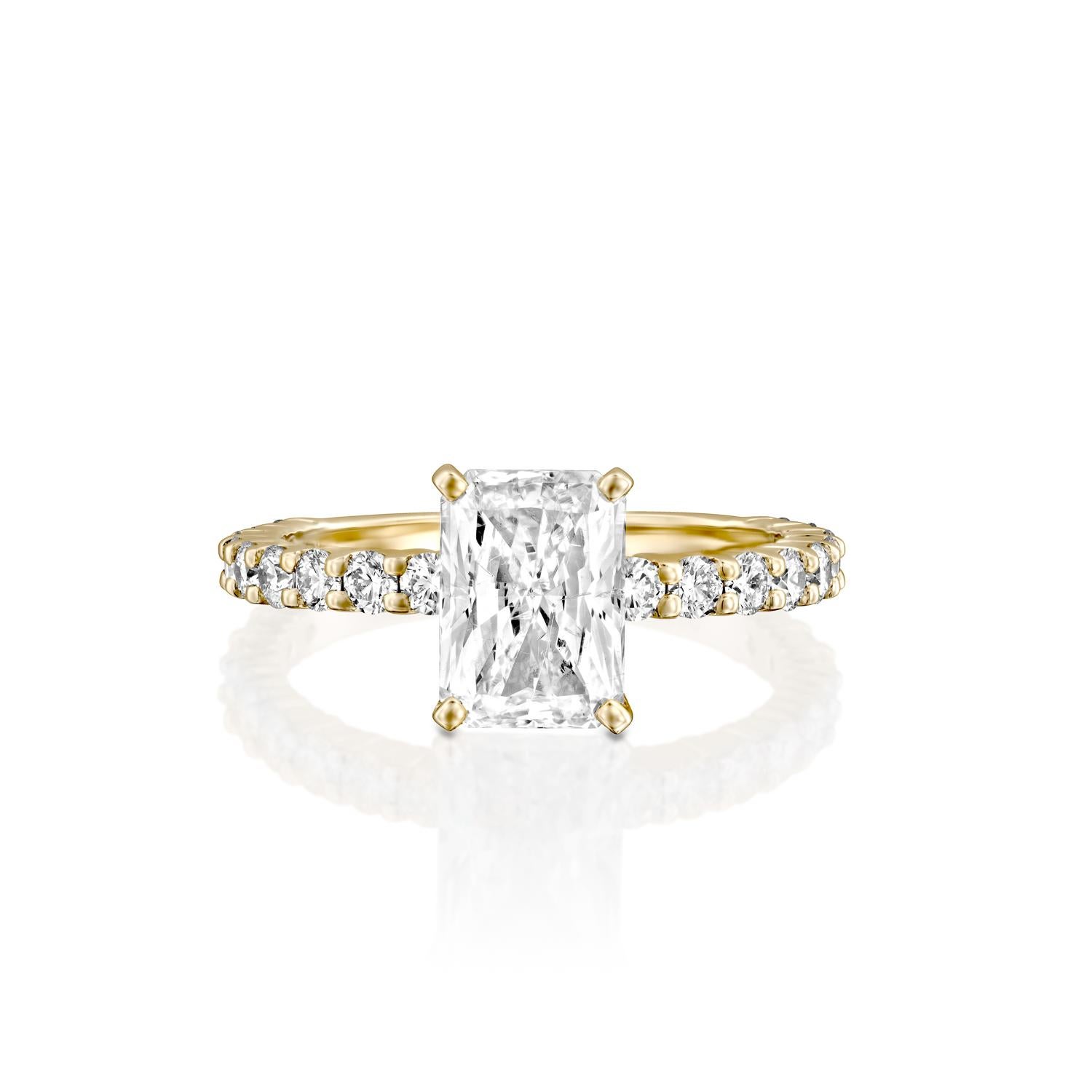 Art Deco 2.90 Carat Radiant Cut Diamond Ring, 18 Karat Yellow Gold Classic Ring