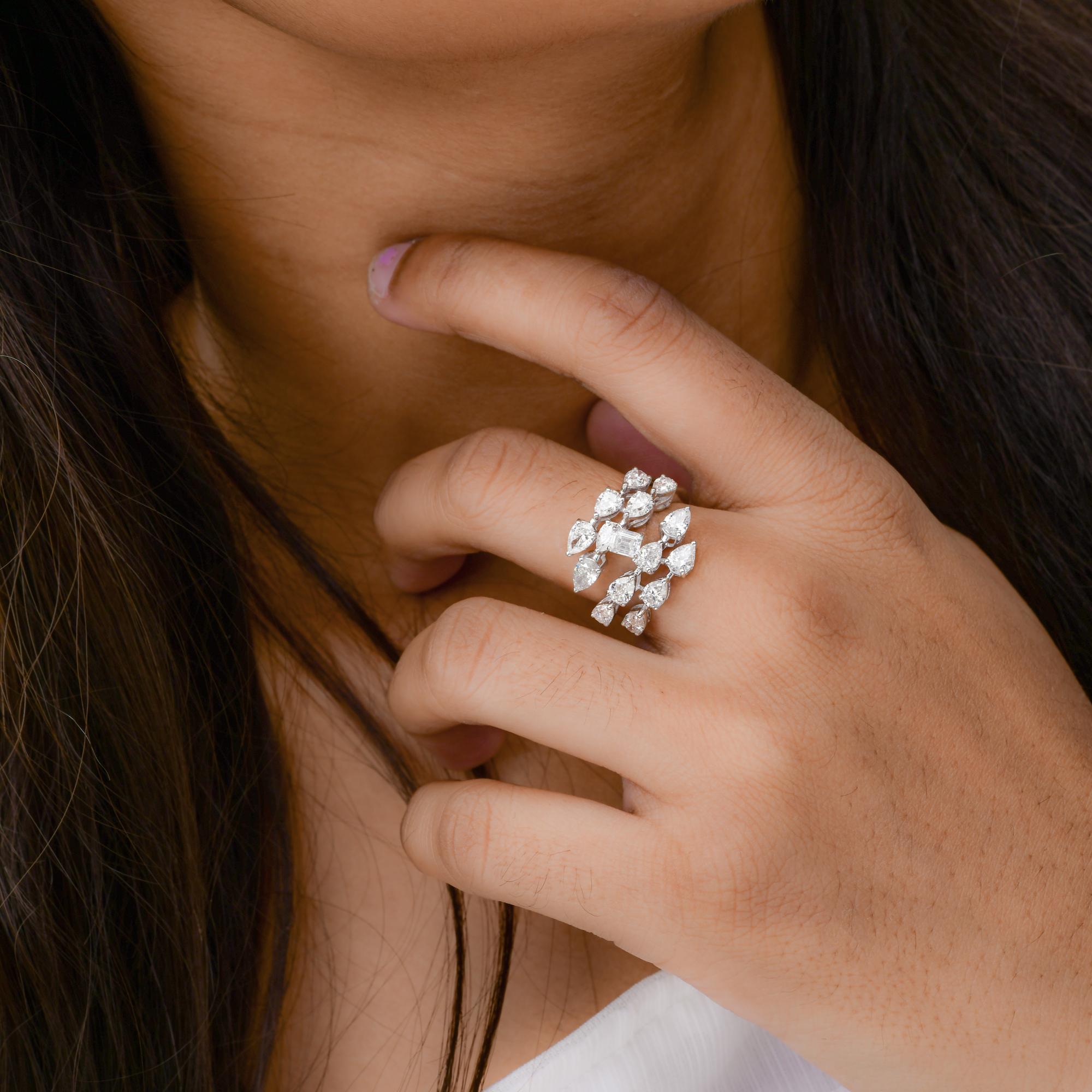 Taille émeraude Bague enveloppante en or blanc 18 carats avec diamants taille émeraude taille poire de 2,90 carats certifiés SGL SI/H en vente