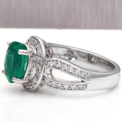 2.90 Carat Natural Emerald and Diamond 14 Karat Solid White Gold Ring